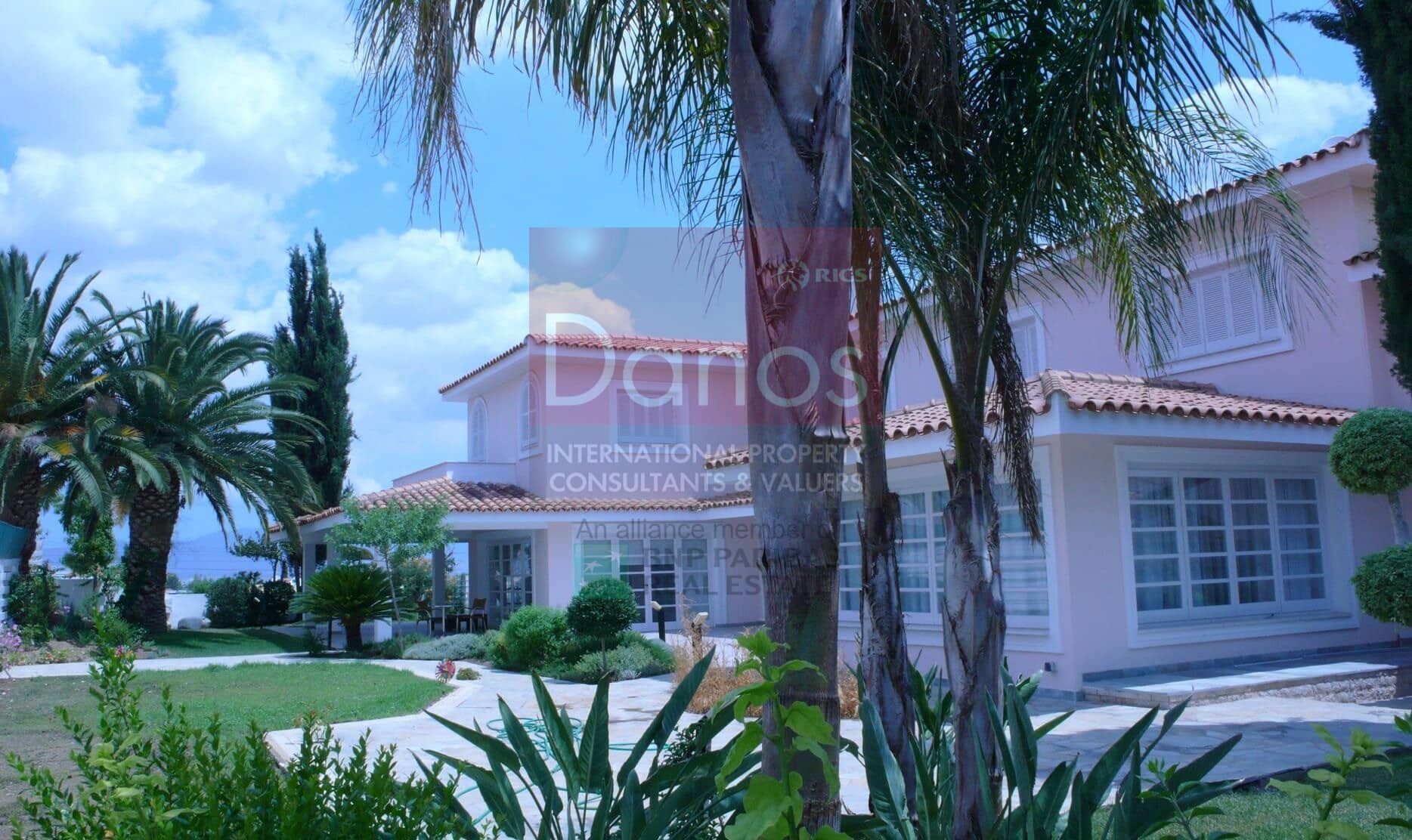 Luxury Villa for Sale in Strovolos