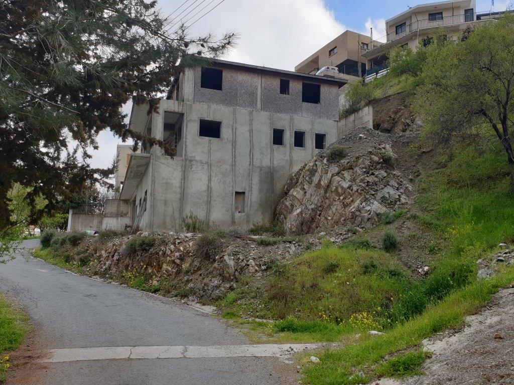 Plot with Unfinished House for sale in Palechori Morfou Nicosia
