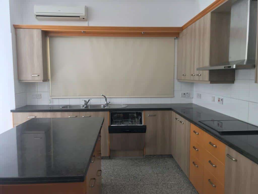 Luxury 4 Bedroom House & Office, with Pool for Rent in Aglantzia, Nicosia