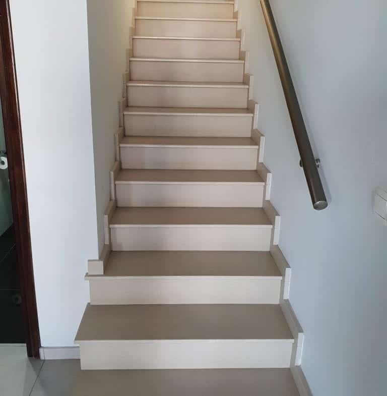 768