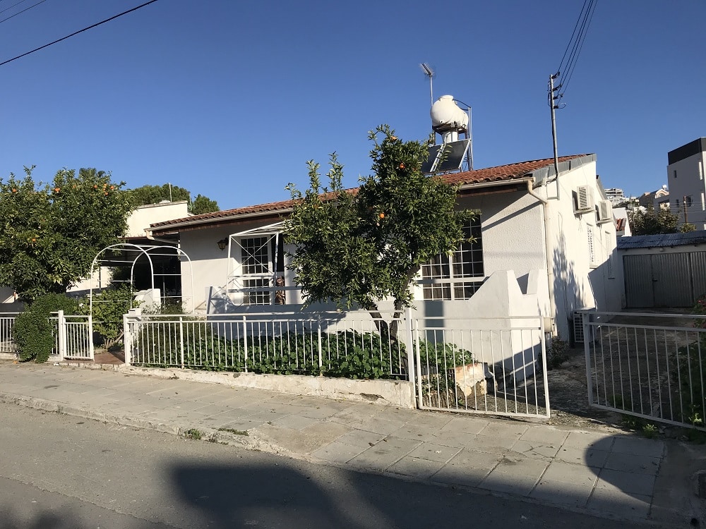 Old House for sale in Agia Phyla, Limassol