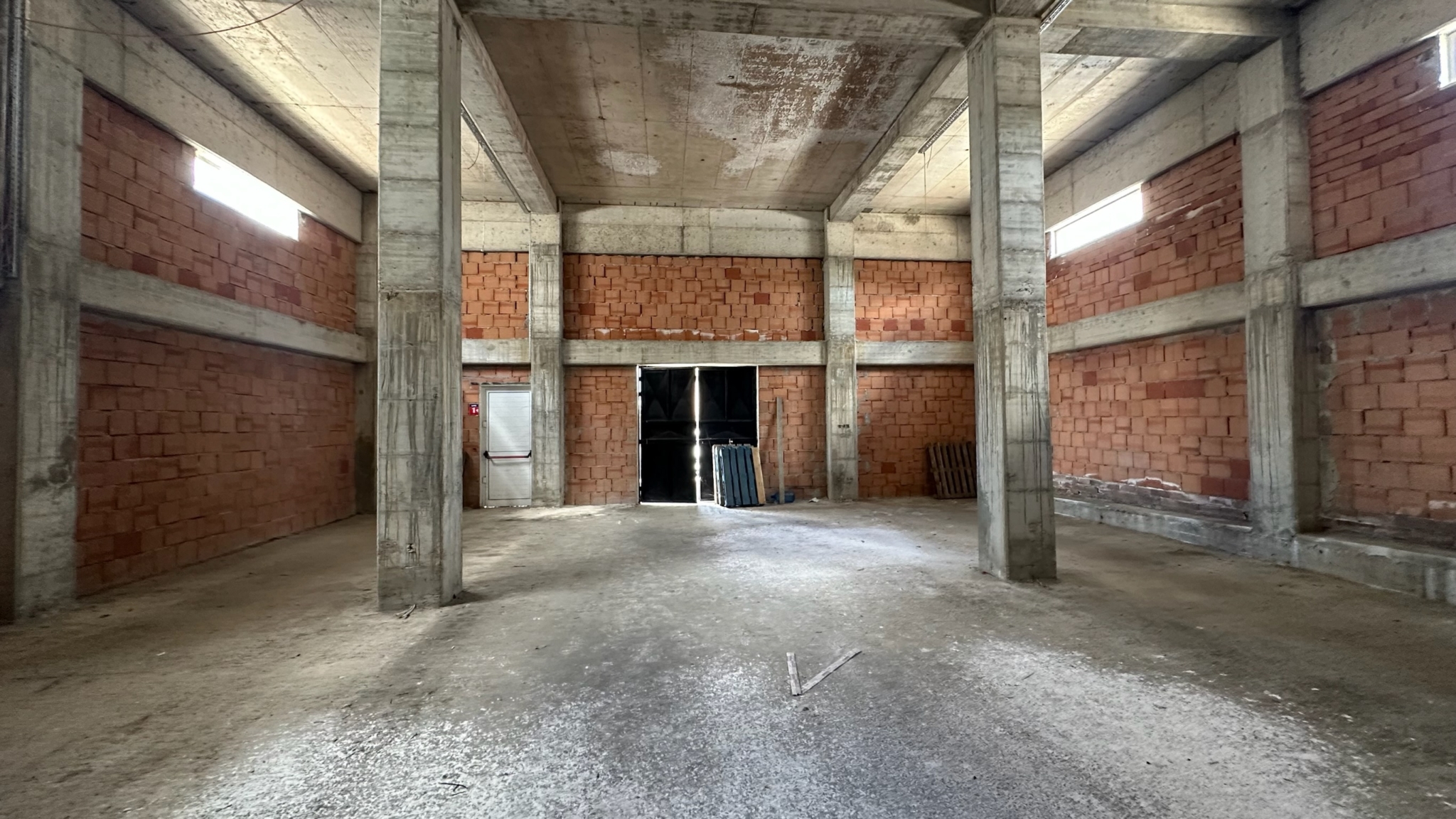 Commercial Plot with Unfinished Building Development for rent in Agios Theodoros, Paphos
