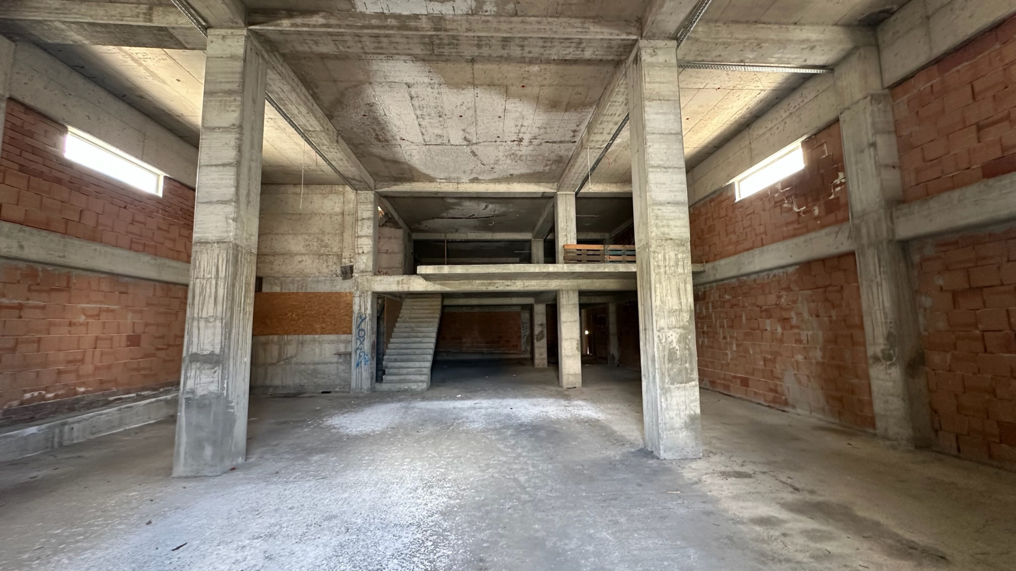 Commercial Plot with Unfinished Building Development for rent in Agios Theodoros, Paphos