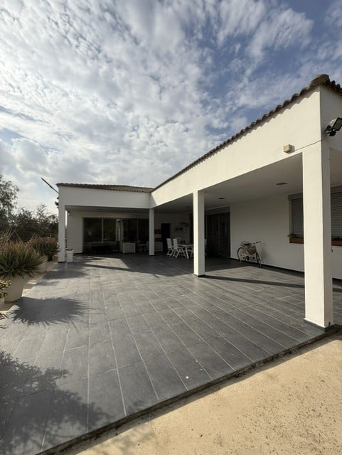 Dream House in Deneia, Nicosia For Rent