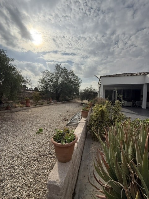 Dream House in Deneia, Nicosia For Rent