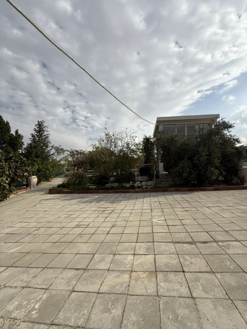 Dream House in Deneia, Nicosia For Rent