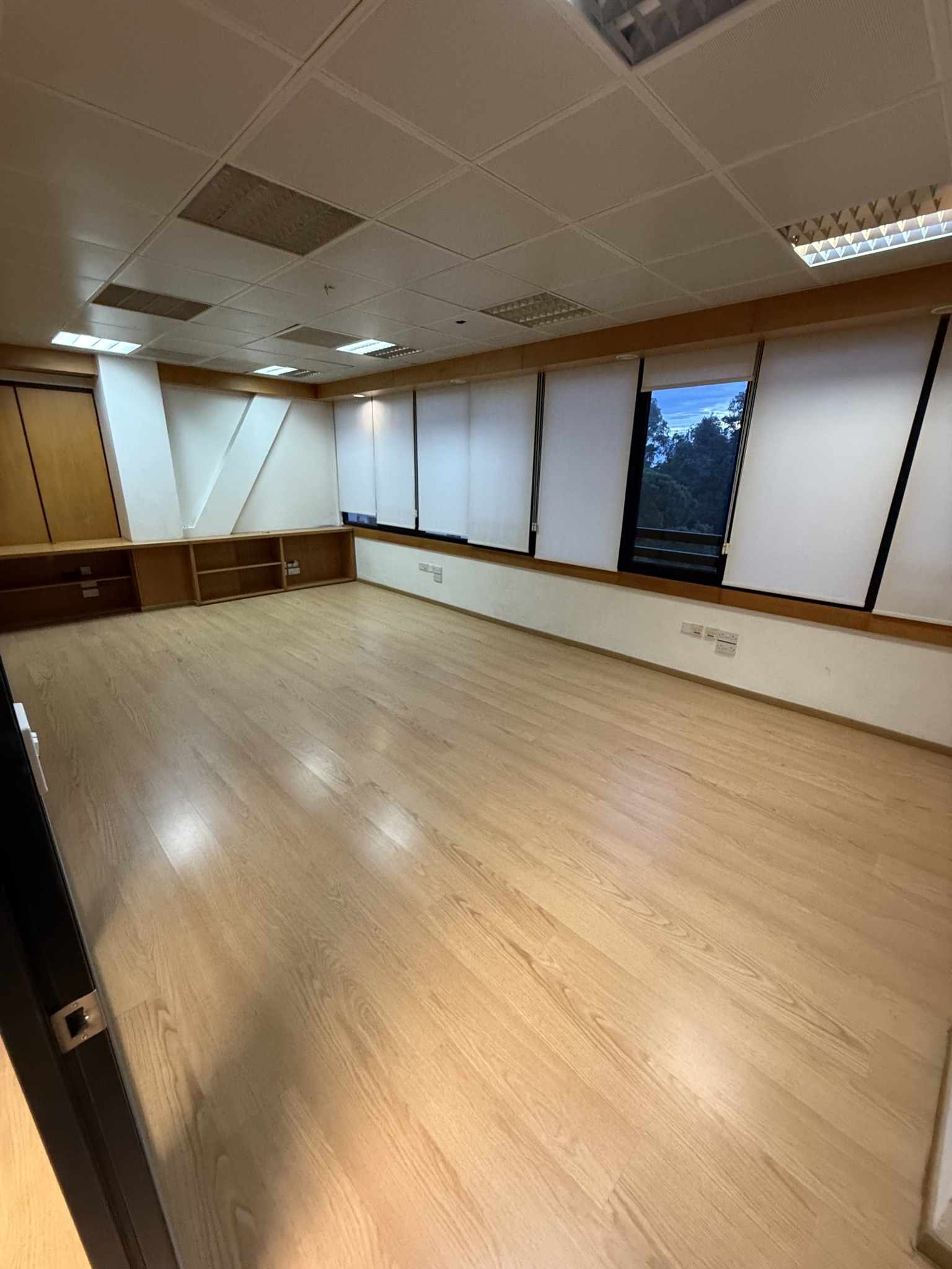 Offices / Building For Rent in Strovolos Ave. Strovolos, Nicosia