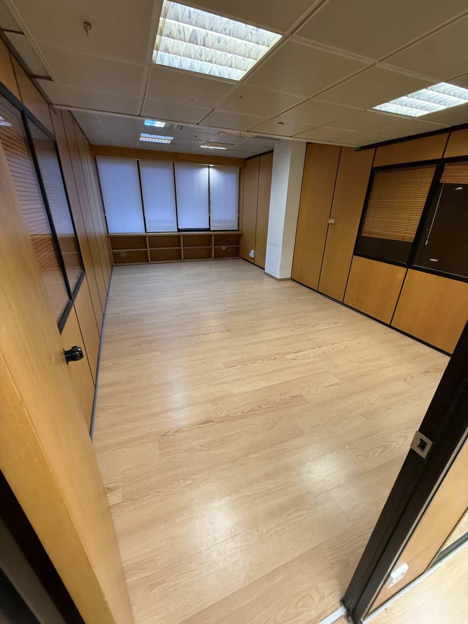 Offices / Building For Rent in Strovolos Ave. Strovolos, Nicosia
