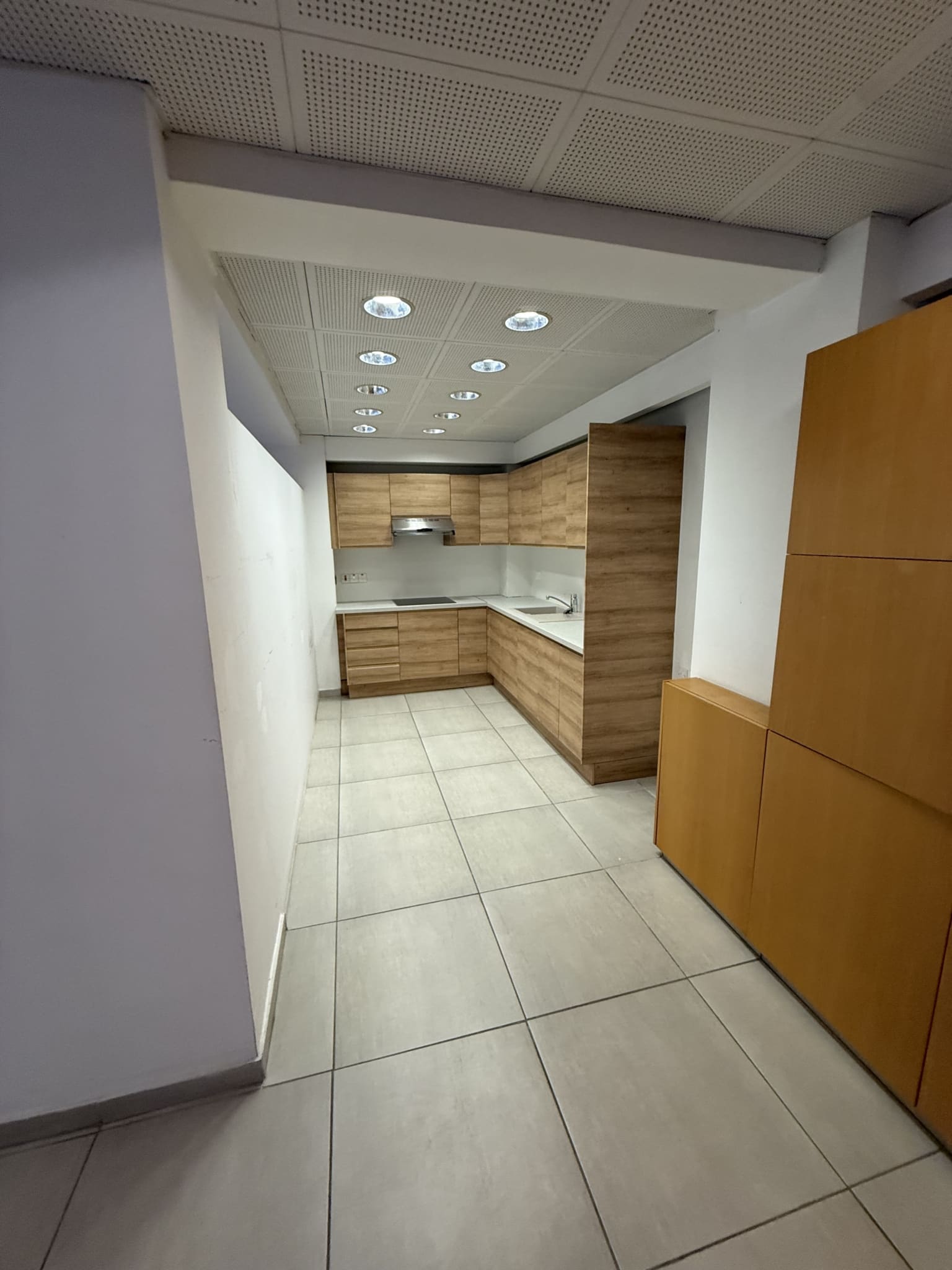 Offices / Building For Rent in Strovolos Ave. Strovolos, Nicosia
