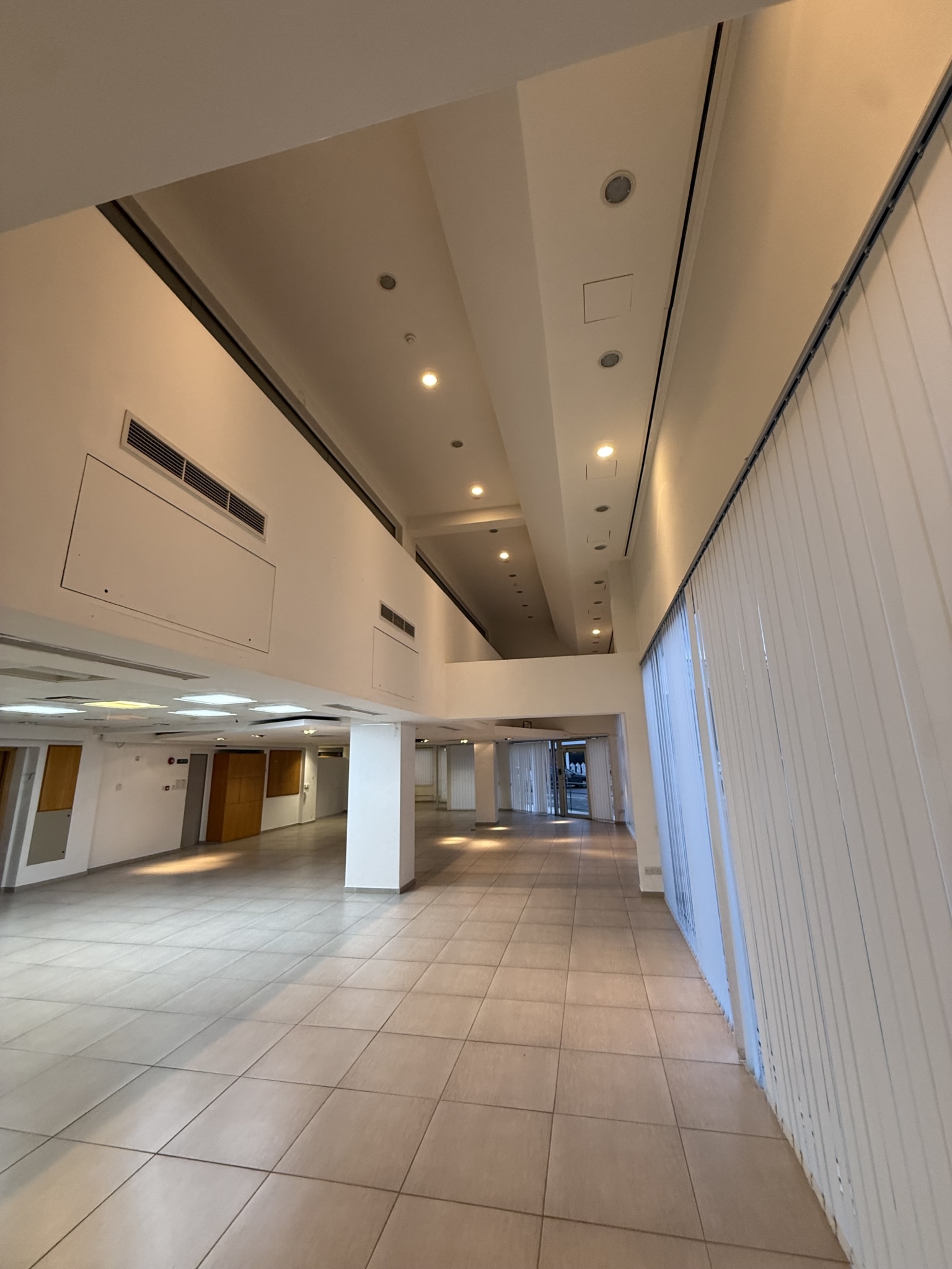 Offices / Building For Rent in Strovolos Ave. Strovolos, Nicosia