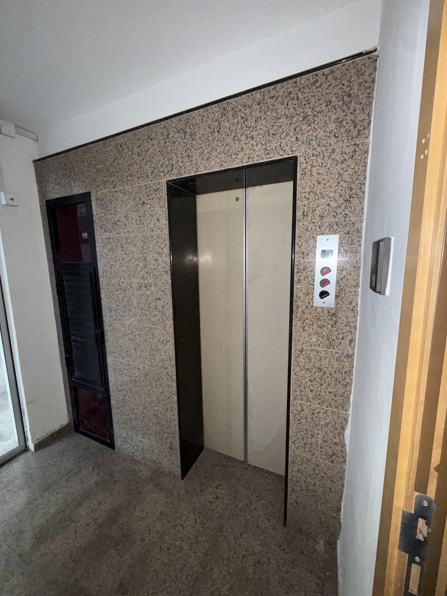 Offices / Building For Rent in Strovolos Ave. Strovolos, Nicosia