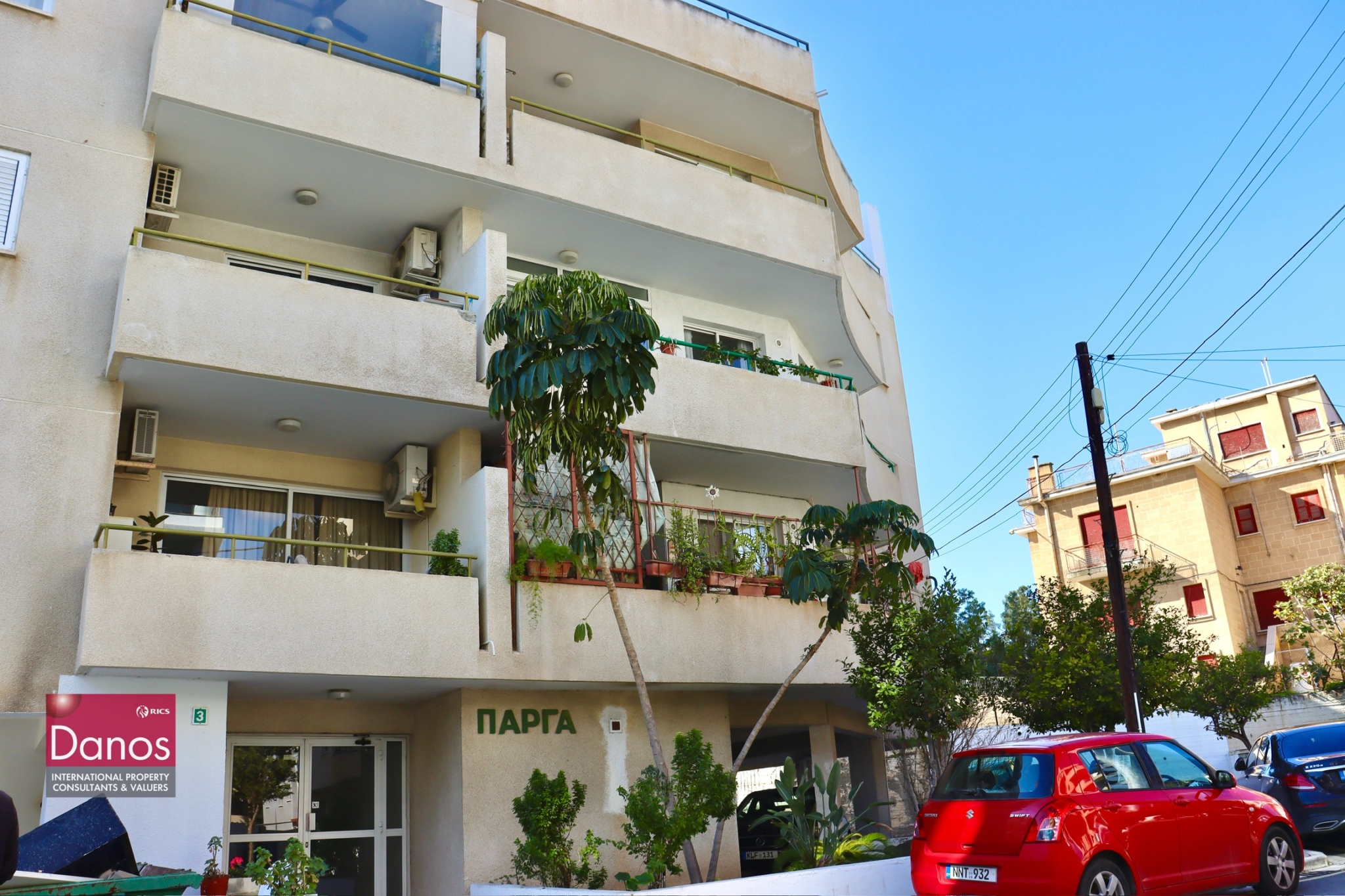 3-Bedroom Penthouse Whole Floor Apartment in Ayioi Omologites