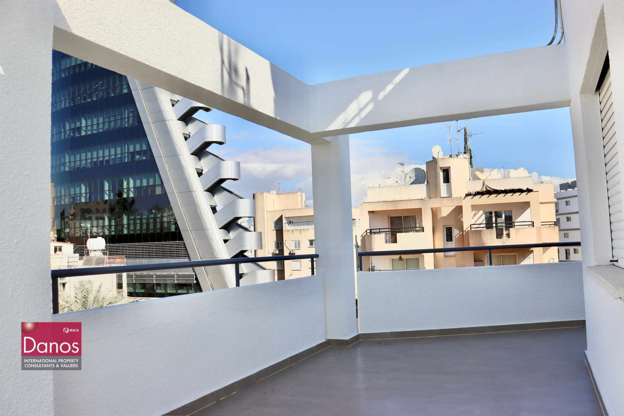 3-Bedroom Penthouse Whole Floor Apartment in Ayioi Omologites