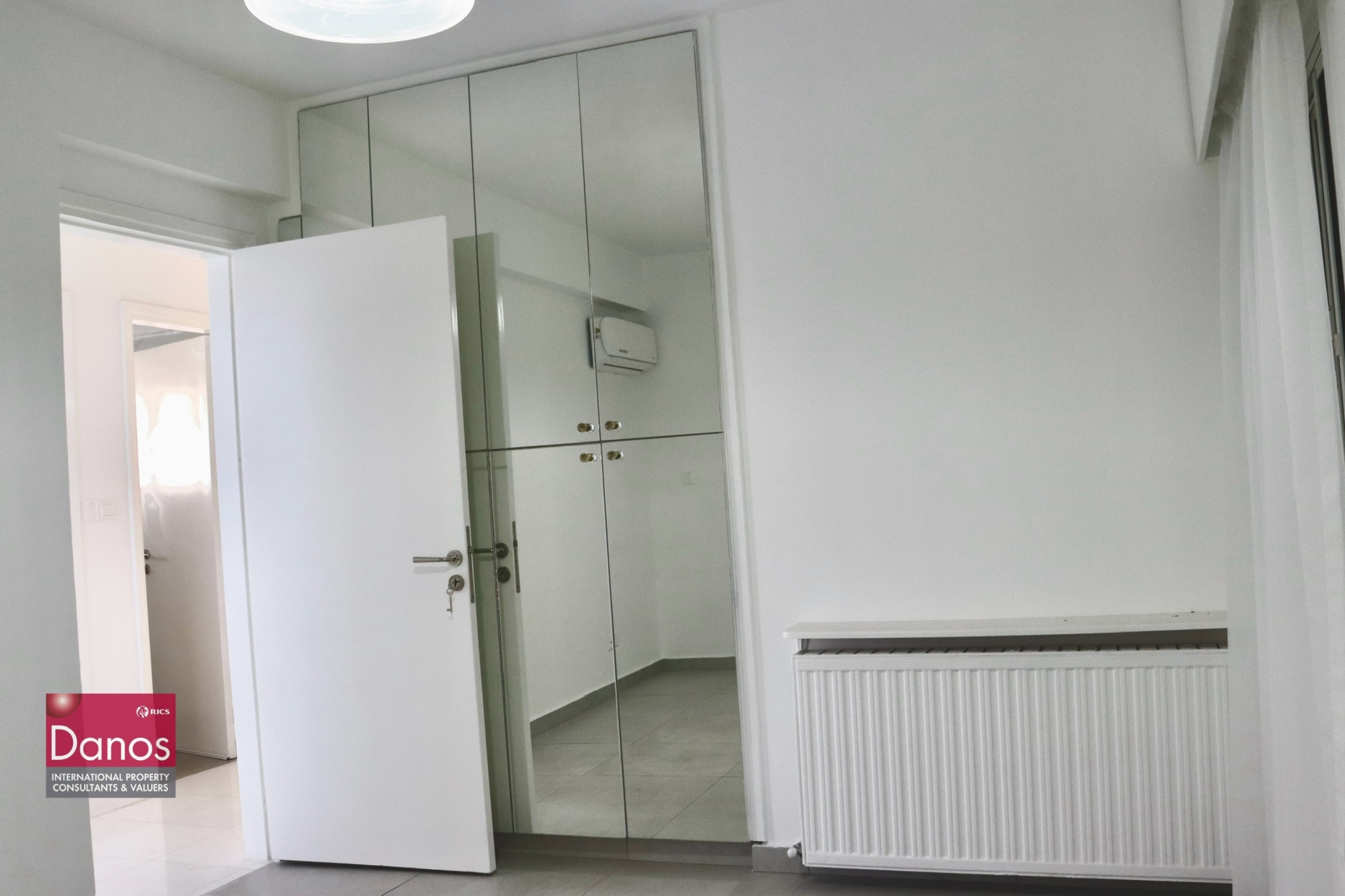 3-Bedroom Penthouse Whole Floor Apartment in Ayioi Omologites