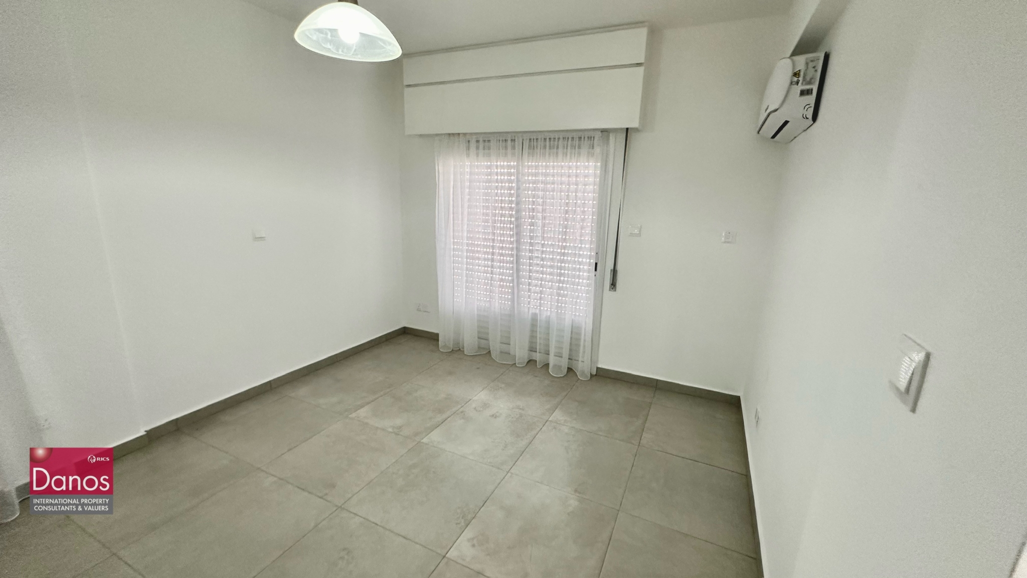 3-Bedroom Penthouse Whole Floor Apartment in Ayioi Omologites