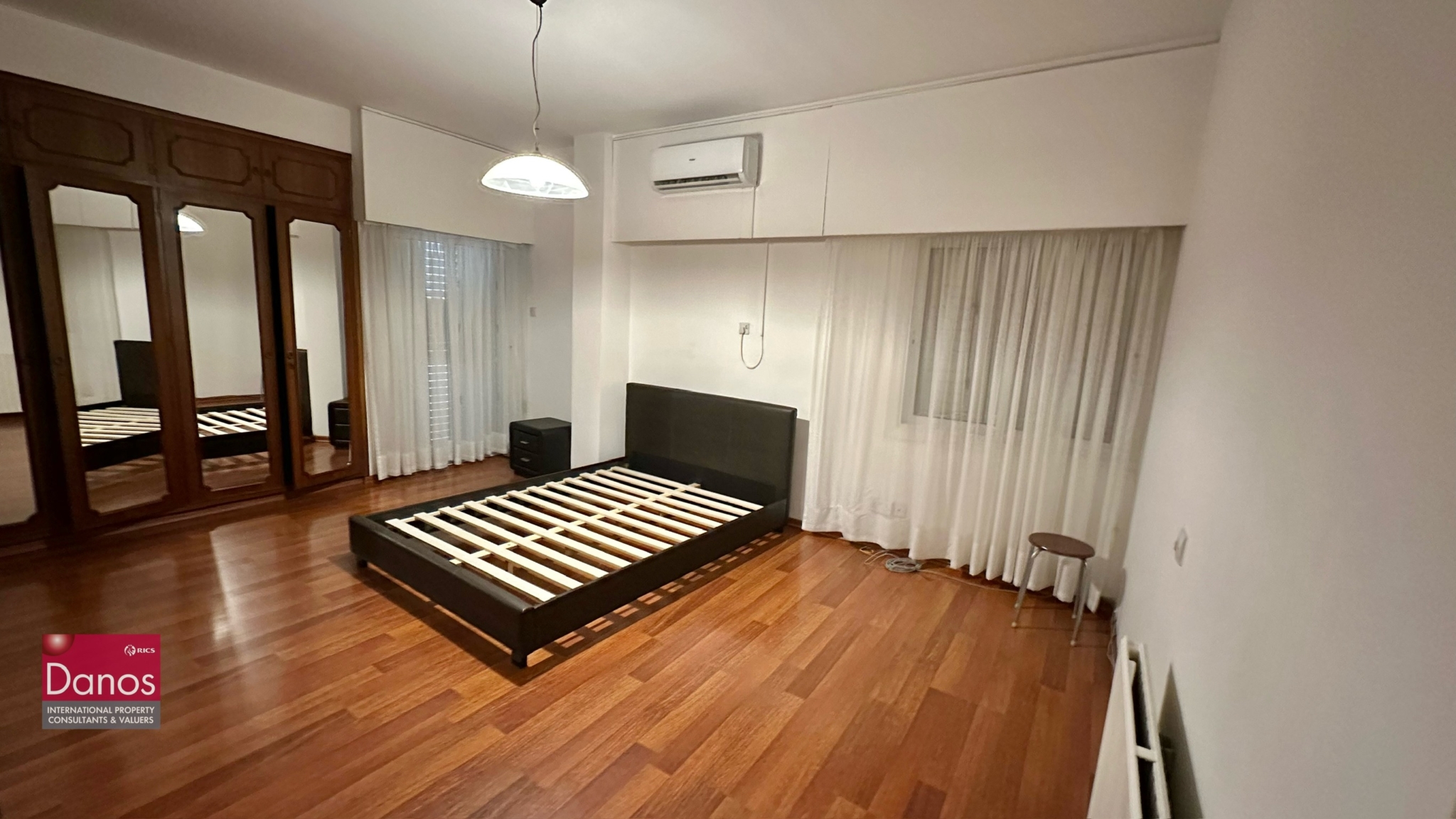 Beautiful Upper-Floor 3 Bedroom House for rent in Akropoli, Strovolos