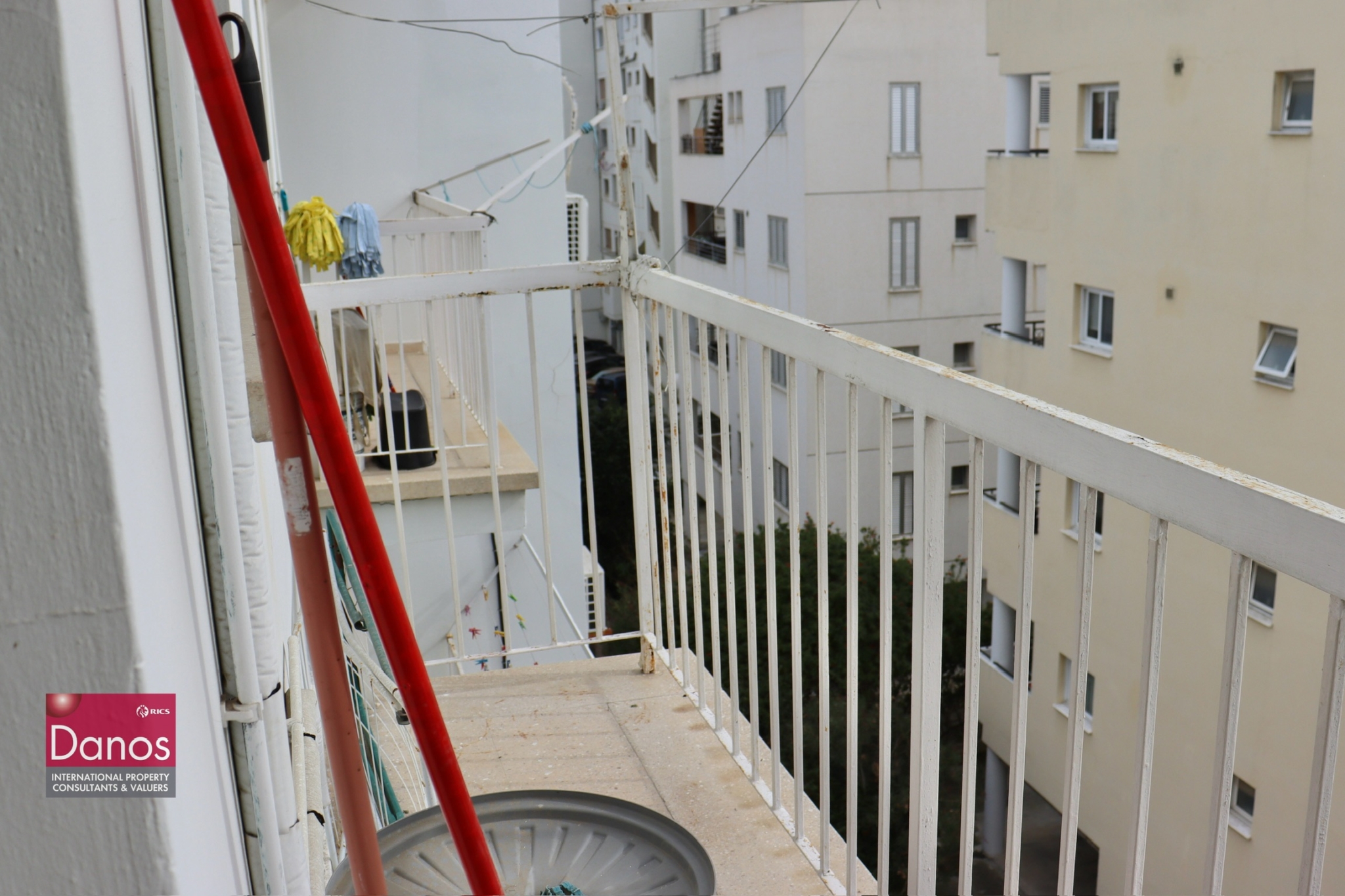 3-Bedroom Flat For Sale in Acropolis Central Location