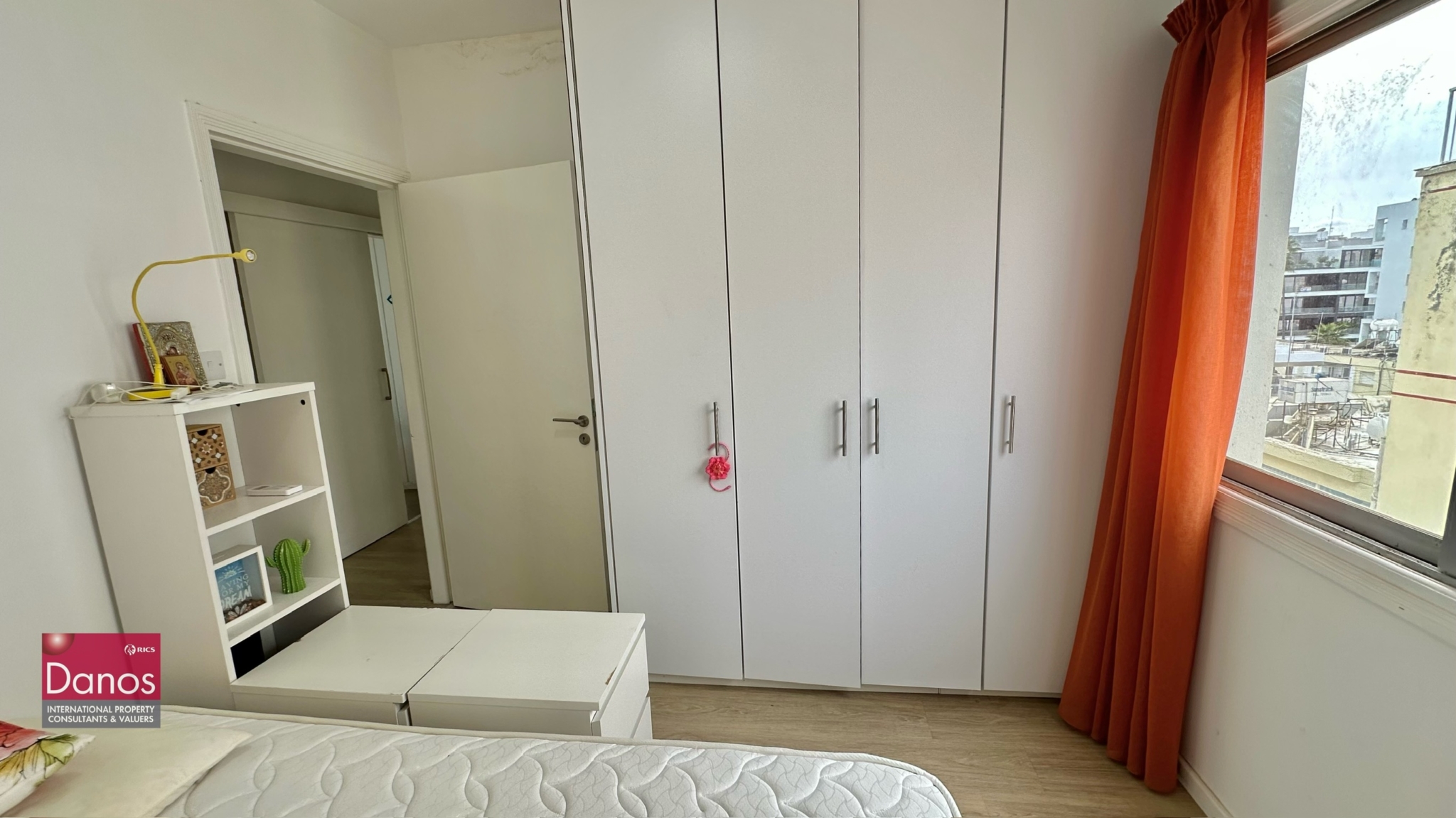 3-Bedroom Flat For Sale in Acropolis Central Location