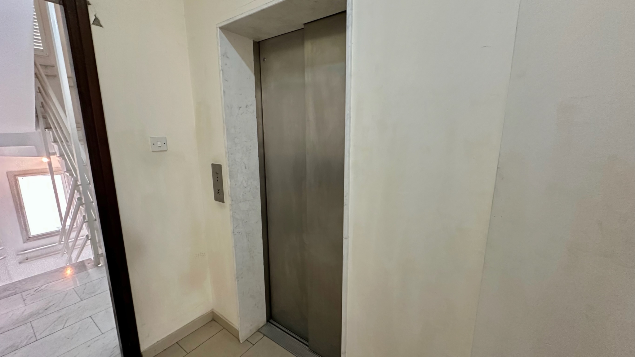 Beautiful 2 Bedroom Penthouse For Sale in Ayioi Omologites, Nicosia
