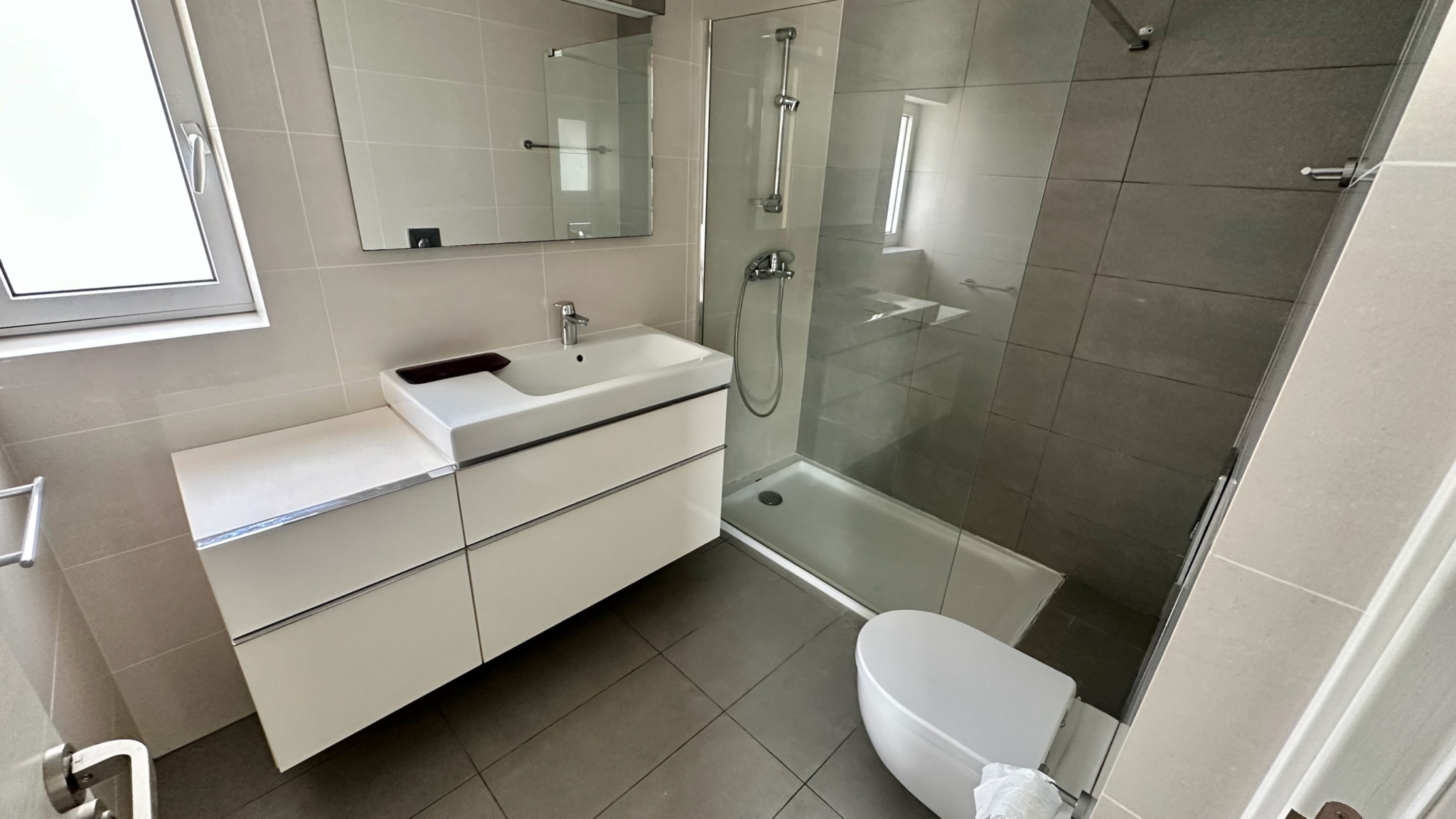 Beautiful 2 Bedroom Penthouse For Sale in Ayioi Omologites, Nicosia