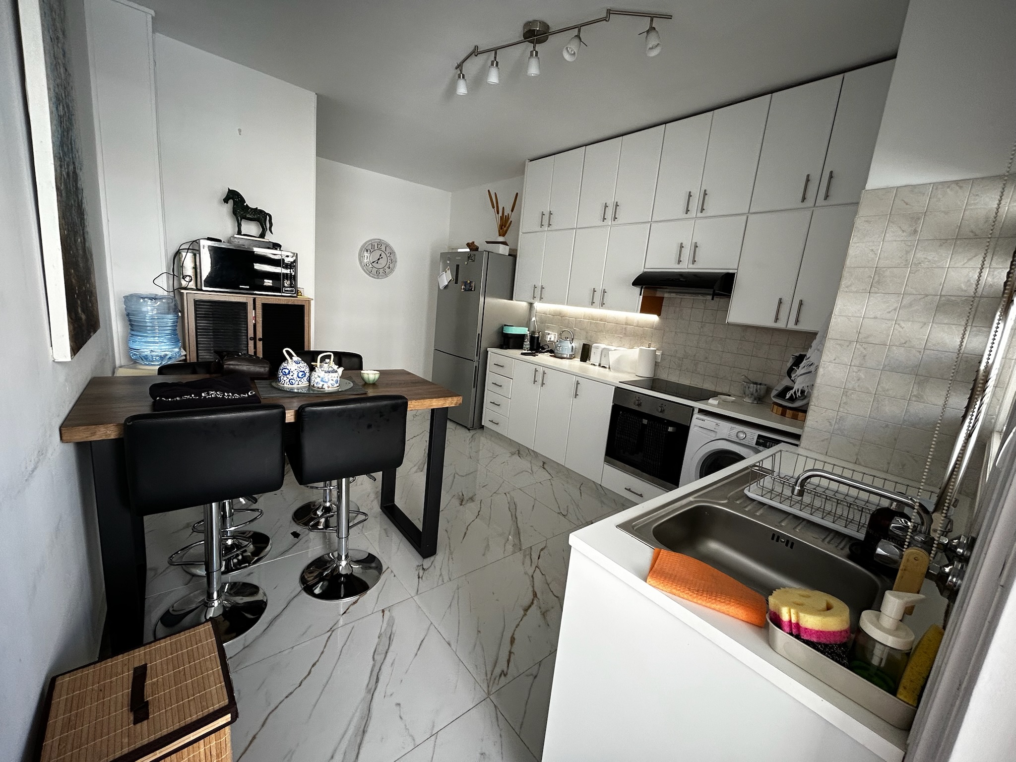 Beautiful Fully Renovated 3 Bedroom Flat for sale in Akropoli, Strovolos