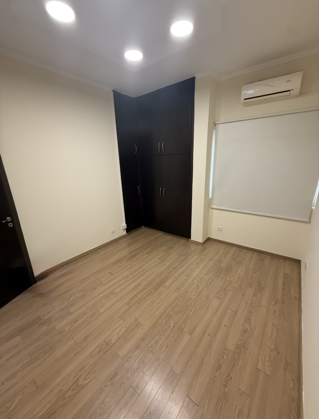 3-Bedroom Flat for Rent in Strovolos, Nicosia, Prime Location