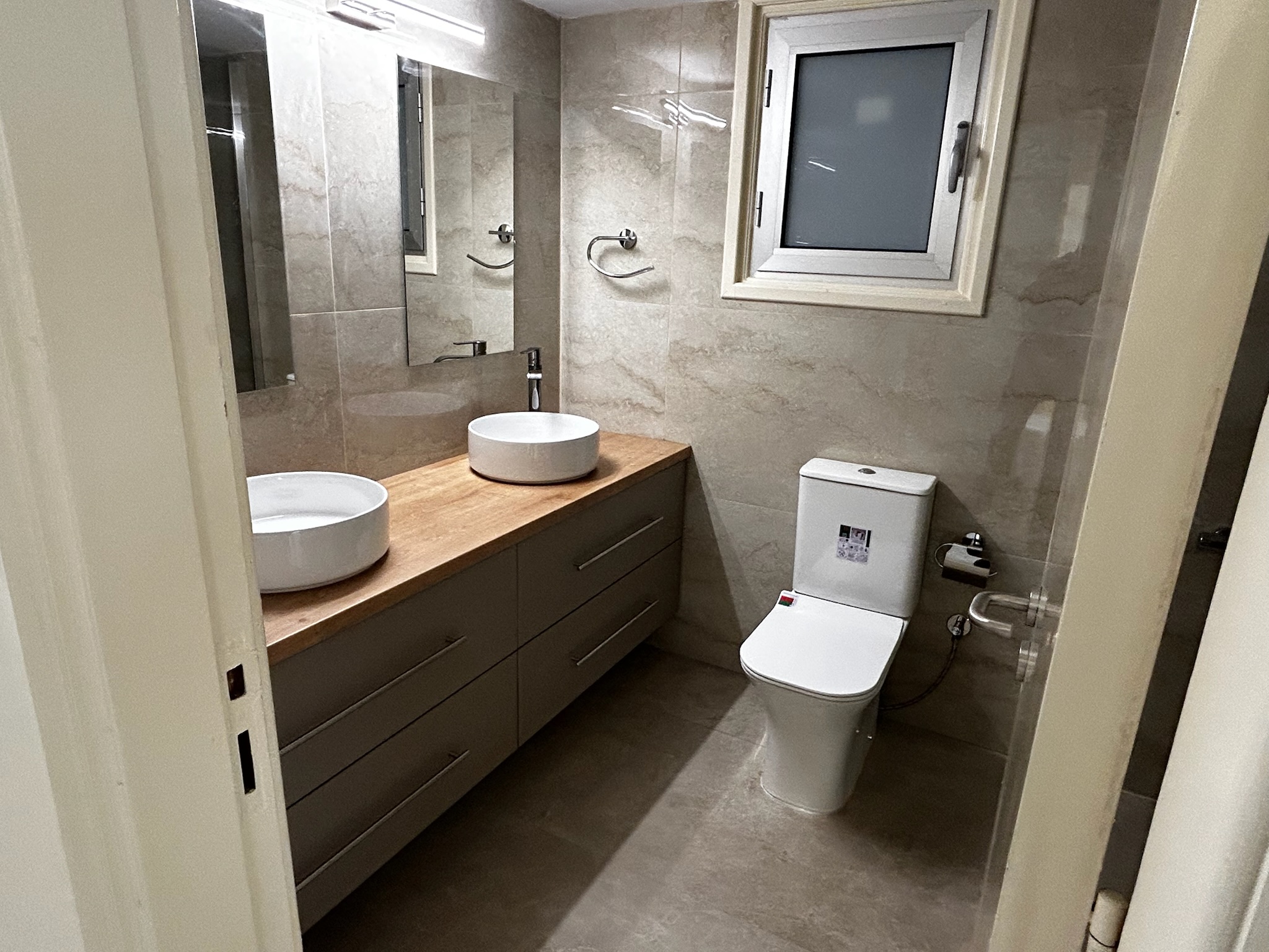 Huge 4-Bedroom Apartment For Sale in Ayioi Omologites, Nicosia