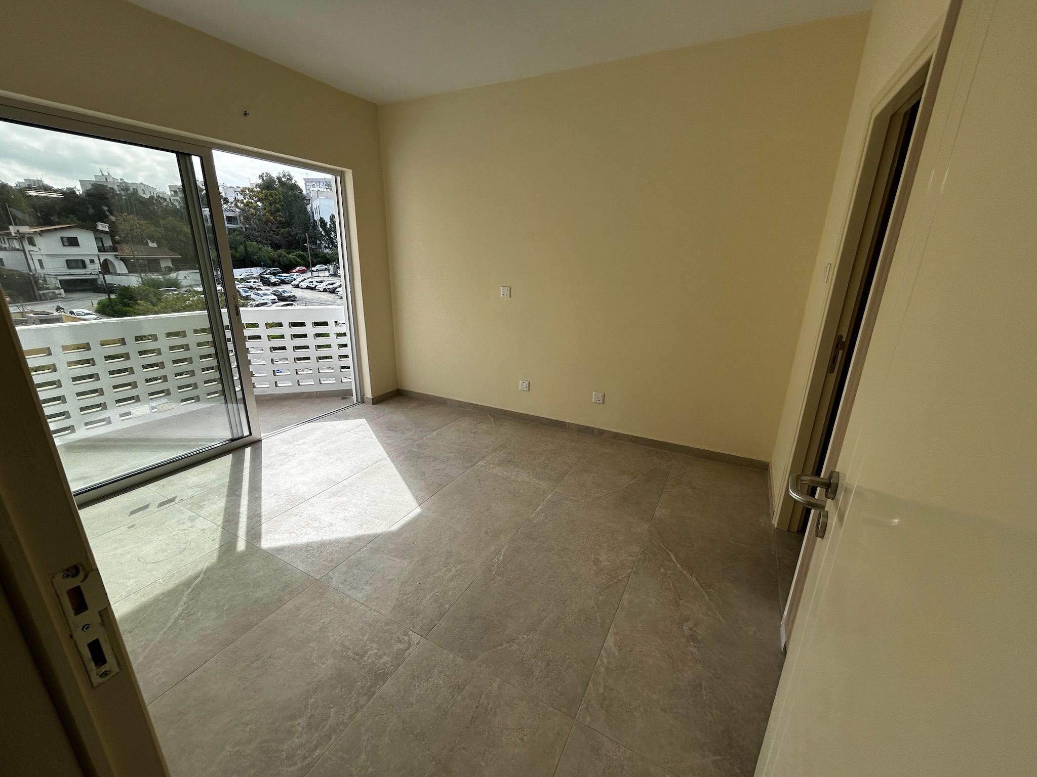 Huge 4-Bedroom Apartment For Sale in Ayioi Omologites, Nicosia