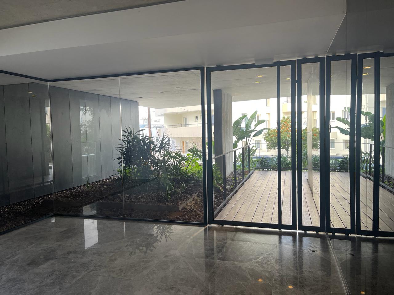 Luxury 2-bedroom apartment to rent in Ayioi Omologites