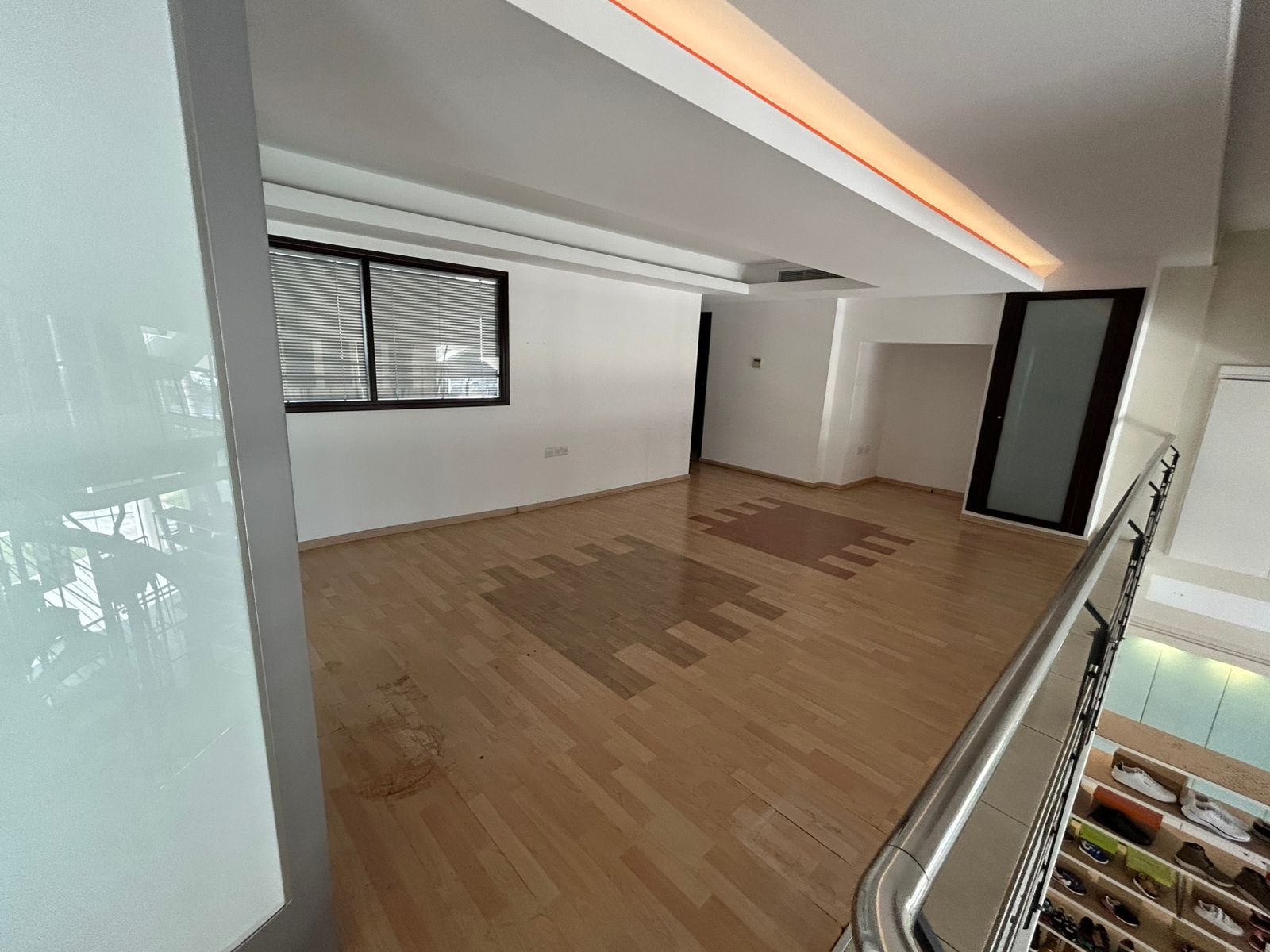 Showroom For Rent 28i October Street, Egkomi