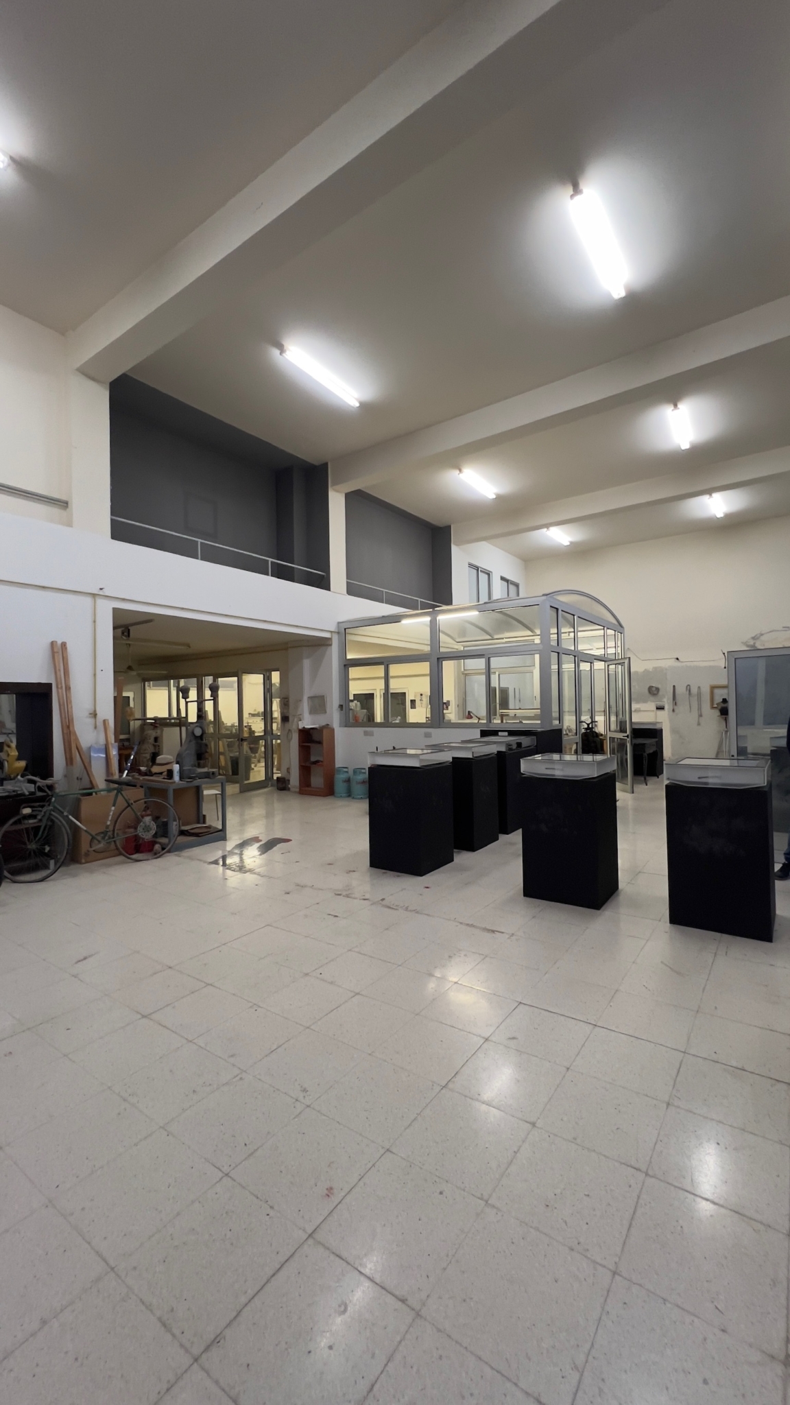 Showroom For Sale in Pallouriotissa, Nicosia