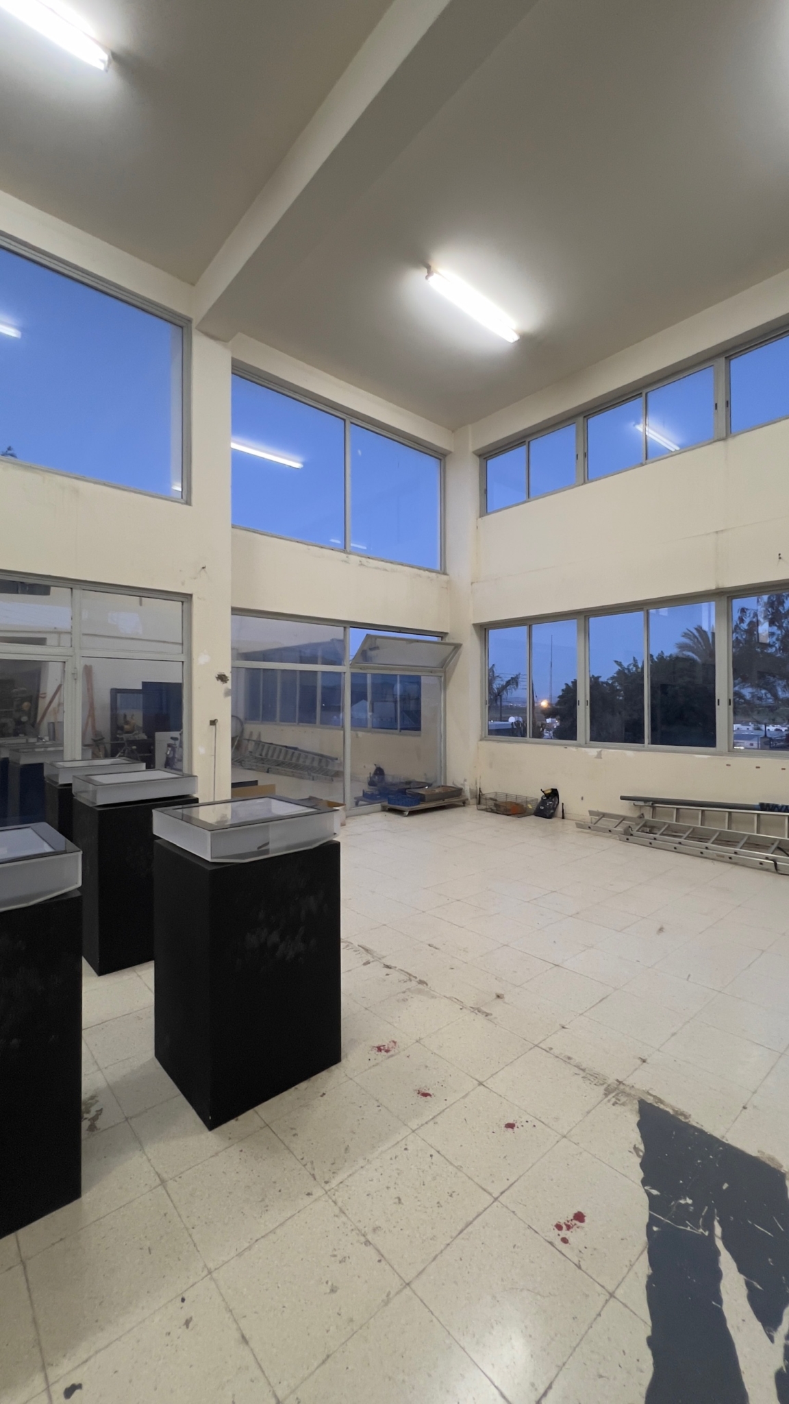 Showroom For Sale in Pallouriotissa, Nicosia