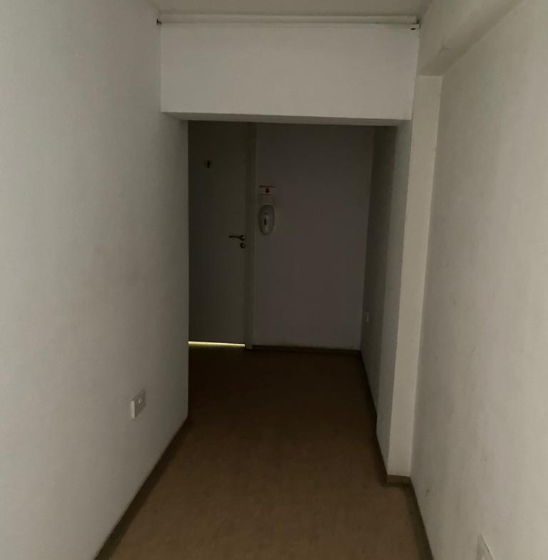 768