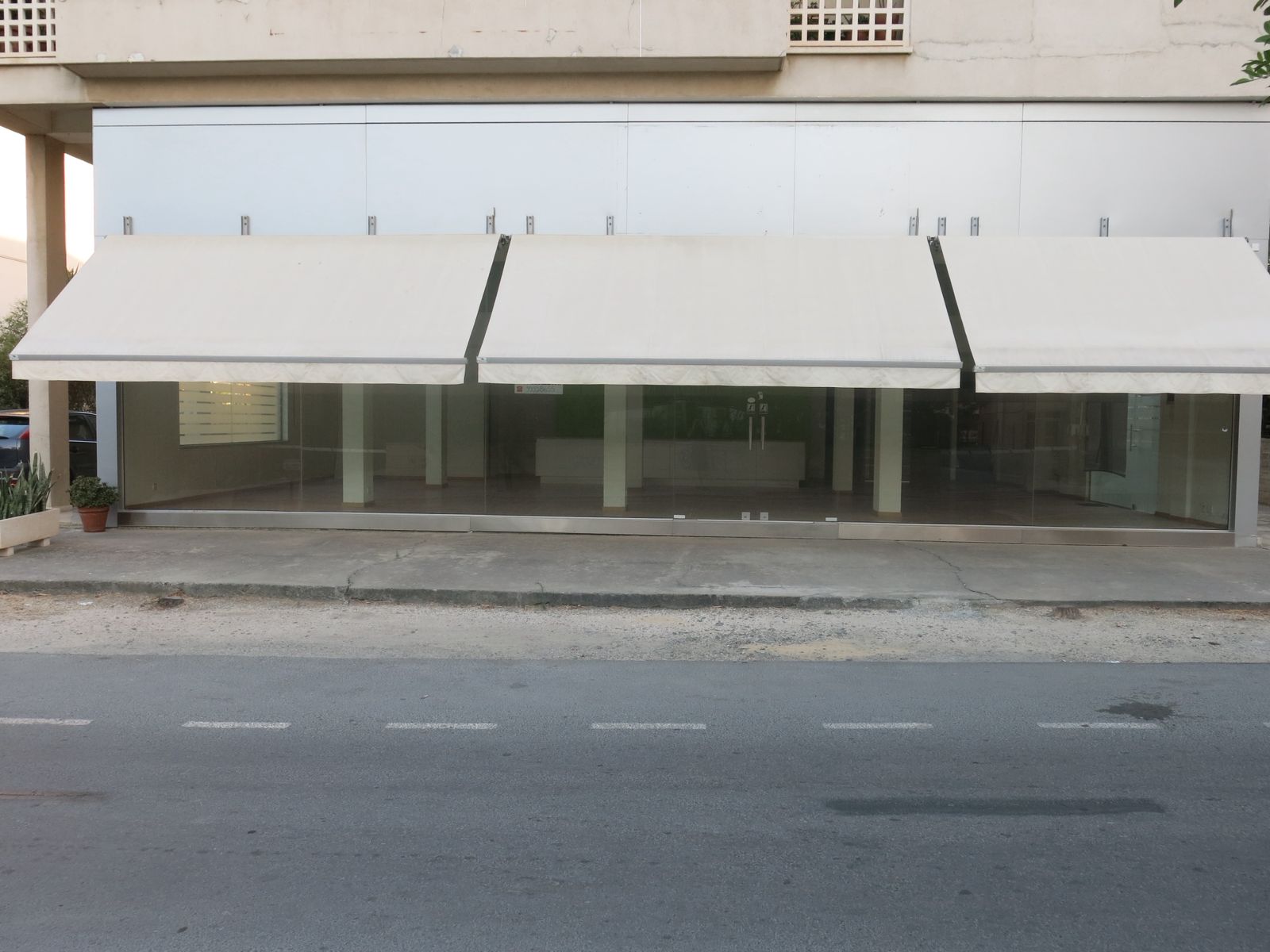 Showroom/Offices for Rent Ayioi Omologites, Nicosia