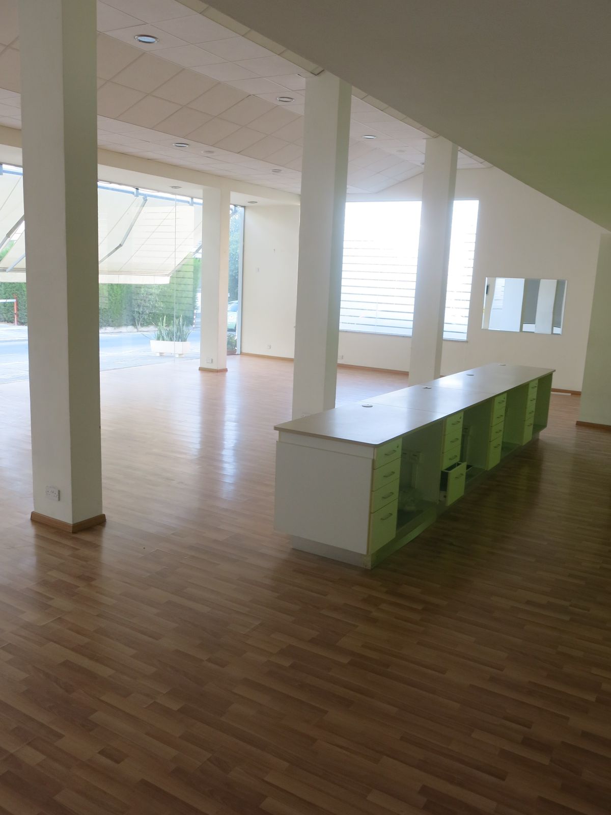Showroom/Offices for Rent Ayioi Omologites, Nicosia
