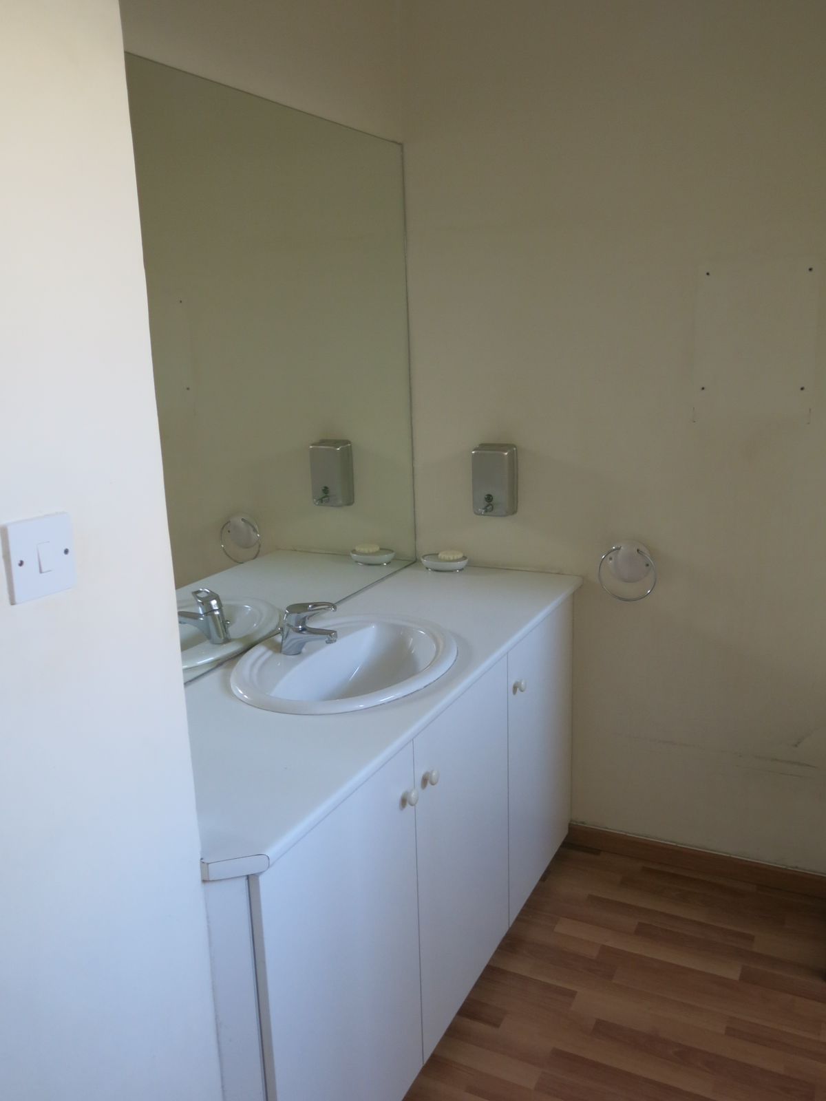 Showroom/Offices for Rent Ayioi Omologites, Nicosia