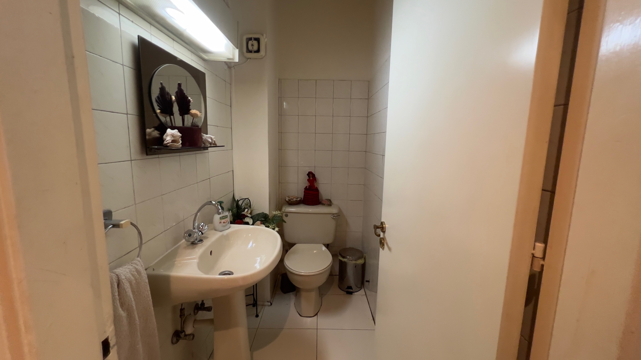 3 Bedroom Flat for Sale Ayioi Omologites, Nicosia