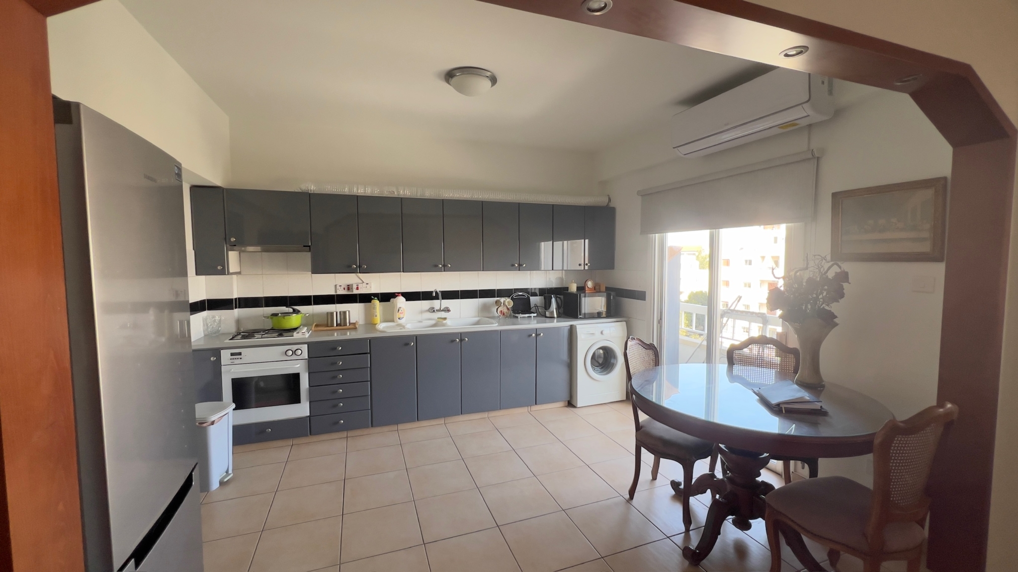 2-Bedroom Flat for Rent Prime Location Ayios Antonios, Nicosia