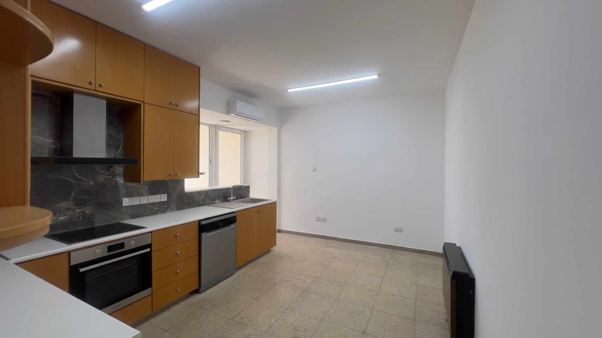 Huge 3 Bedroom Flat For Rent Aglatzia, Nicosia