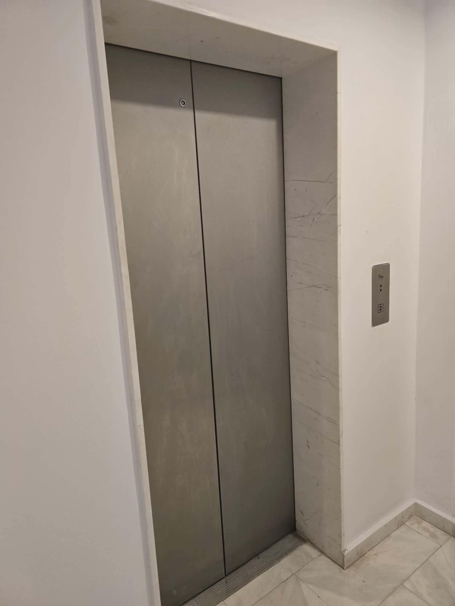 2 Bedroom Flat For Sale in Ayios Dometios, Nicosia