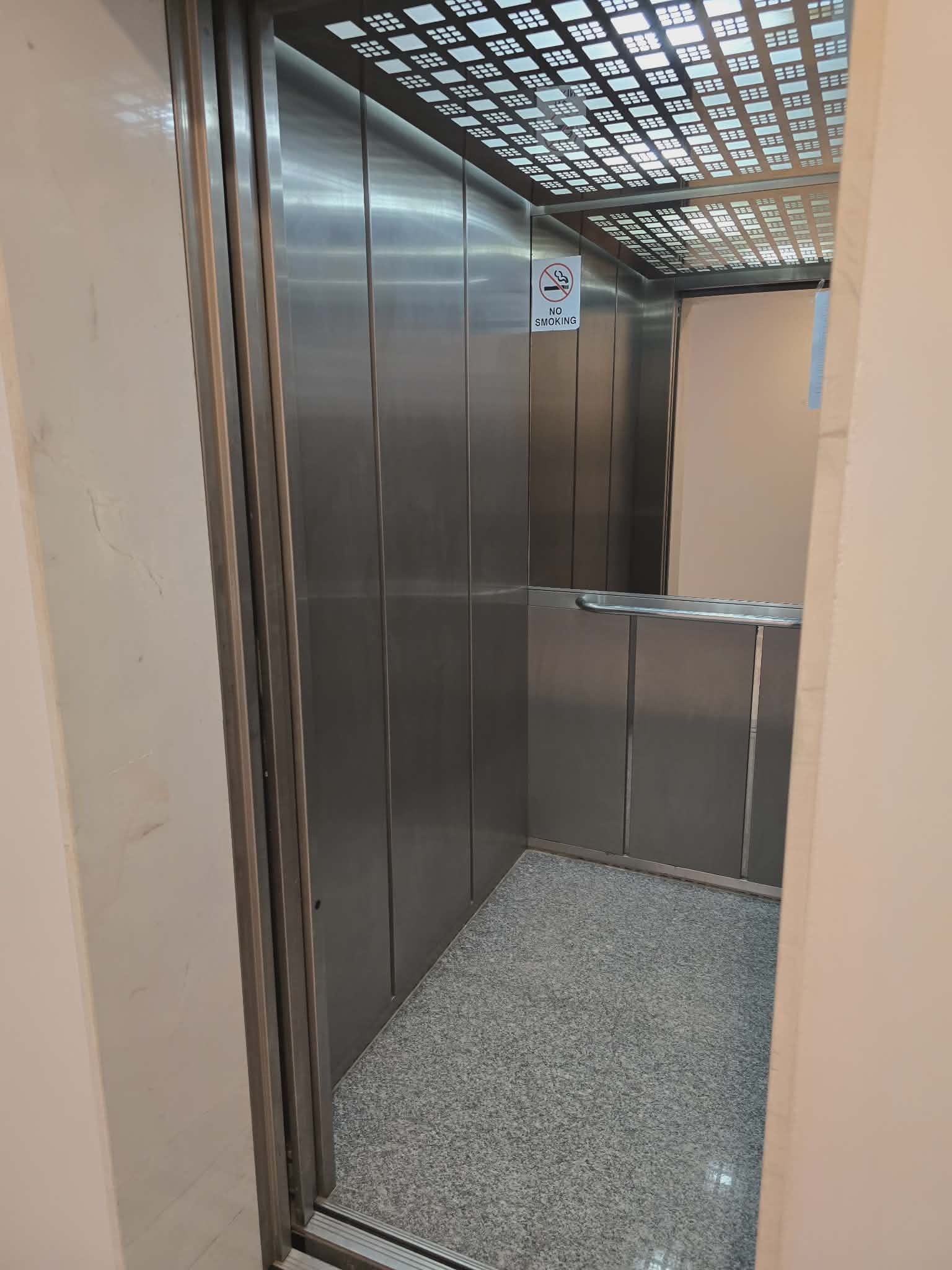 2 Bedroom Flat For Sale in Ayios Dometios, Nicosia
