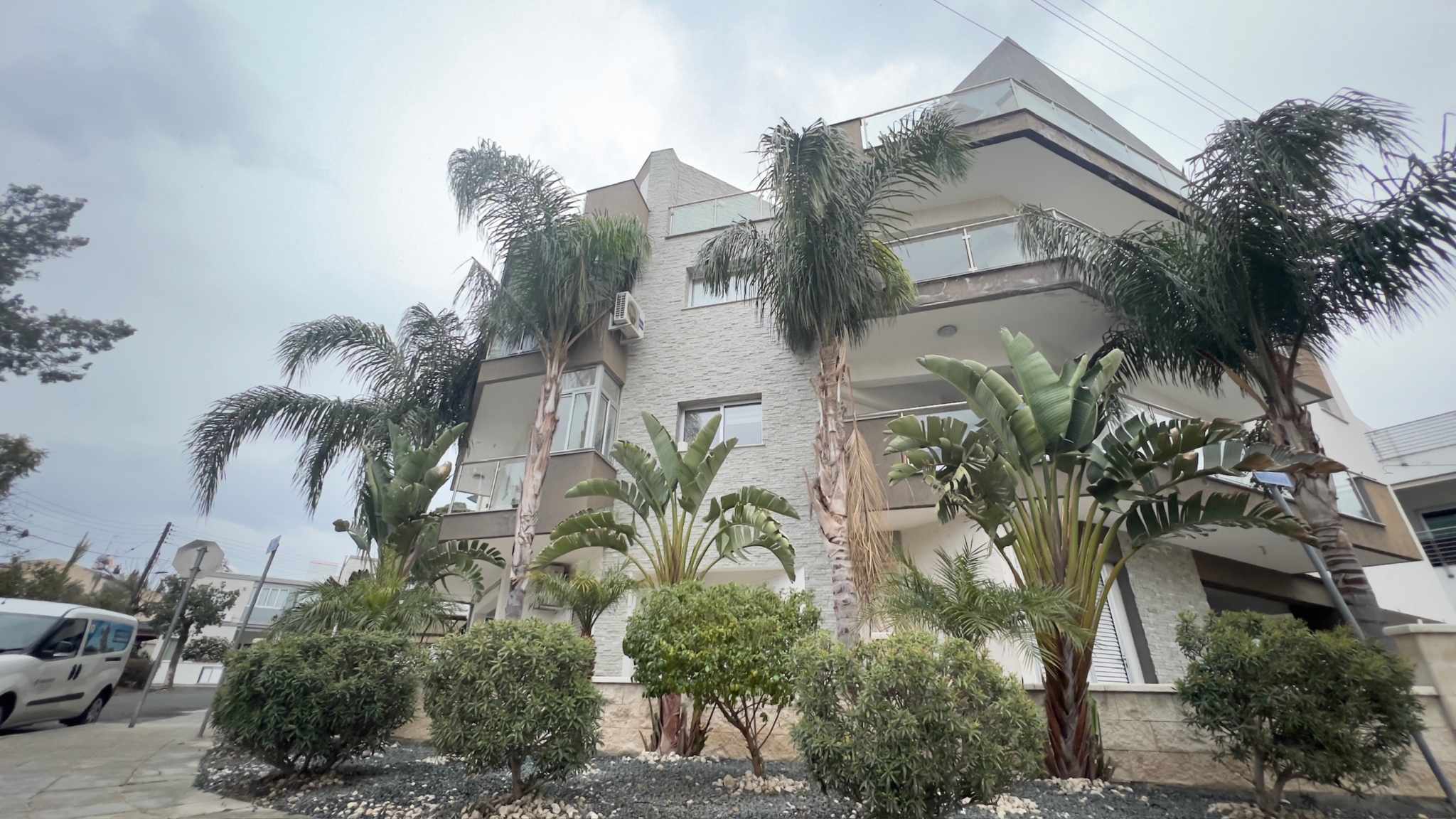 20260318_153914000_iOS 3 Bedroom Penthouse For Rent Prime Location, Strovolos, Nicosia