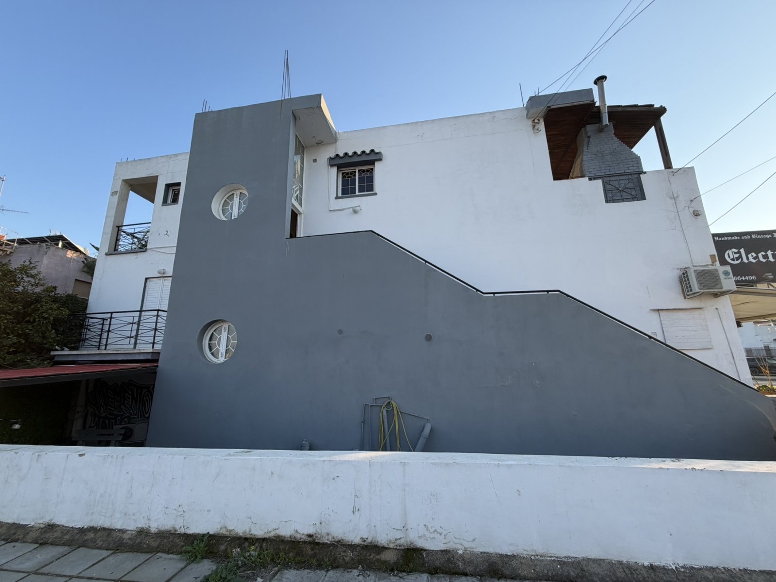 Small Building for Sale in Lakatamia, Nicosia