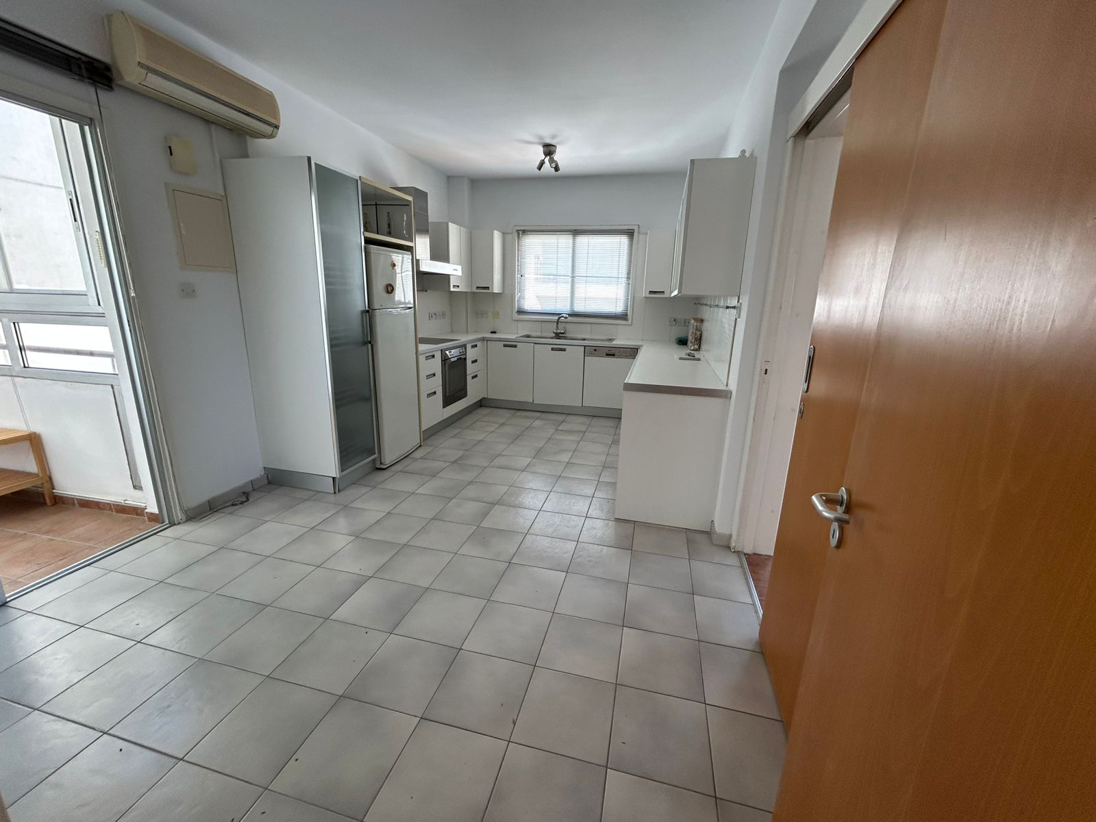 Huge 3 Bedroom Flat for Rent, Strovolos, Nicosia