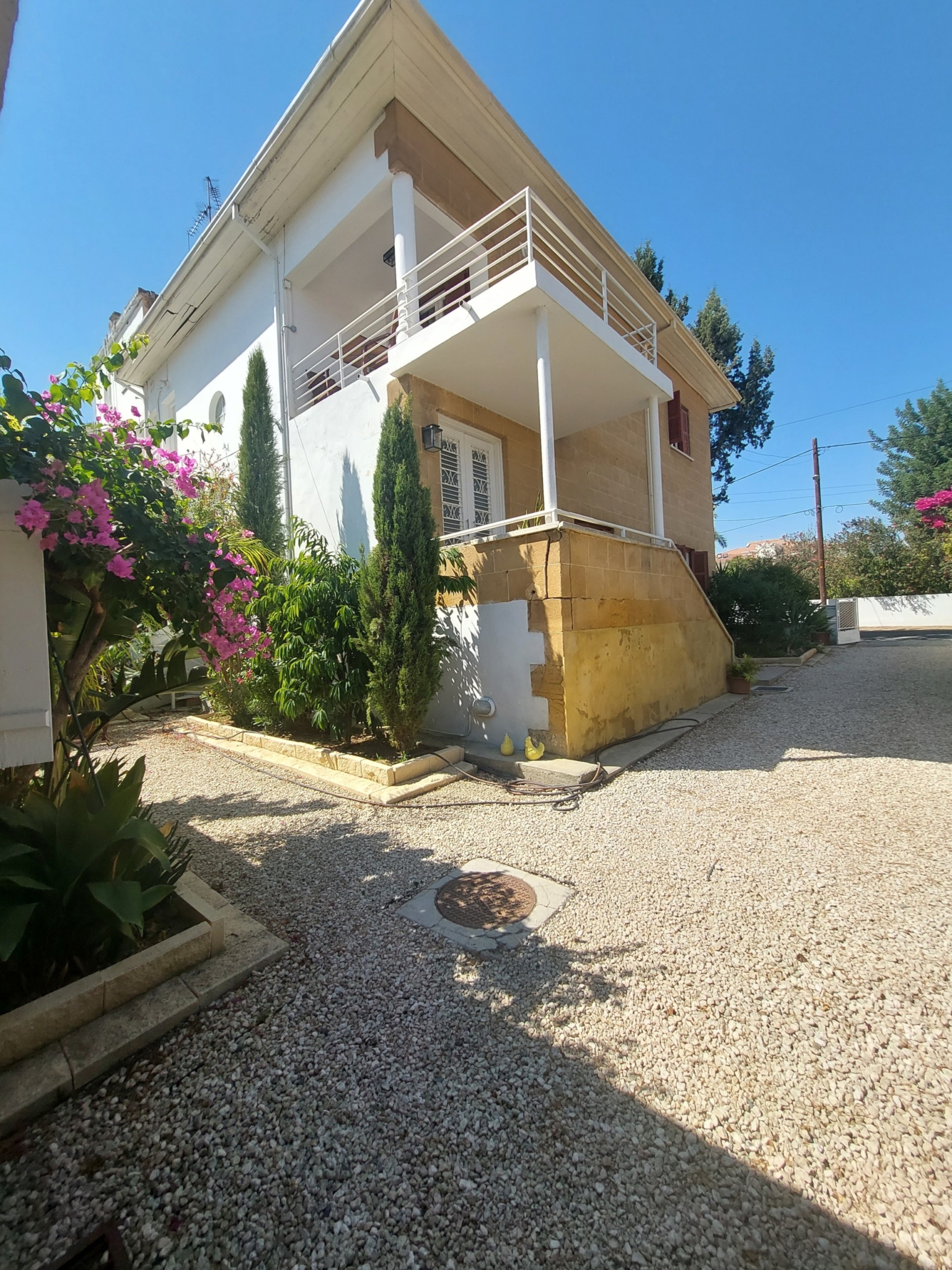 8ddc670b-d112-46bd-9dd6-541b00ad92e4 3-bedroom Beautiful Maisonette to rent Agios Andreas, Nicosia