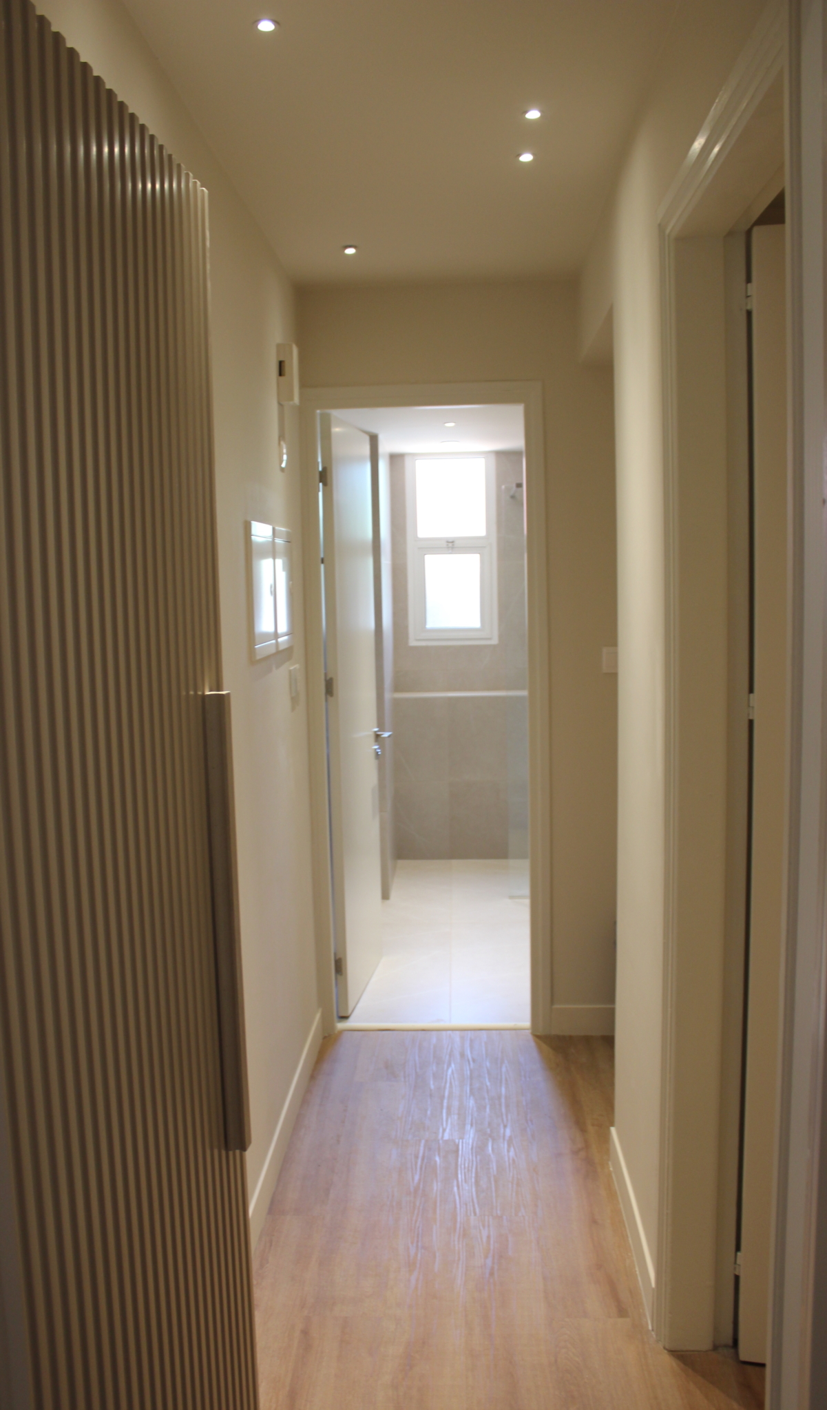 Luxury 2-Bedroom Ground Floor Flat for Rent with Private Garden