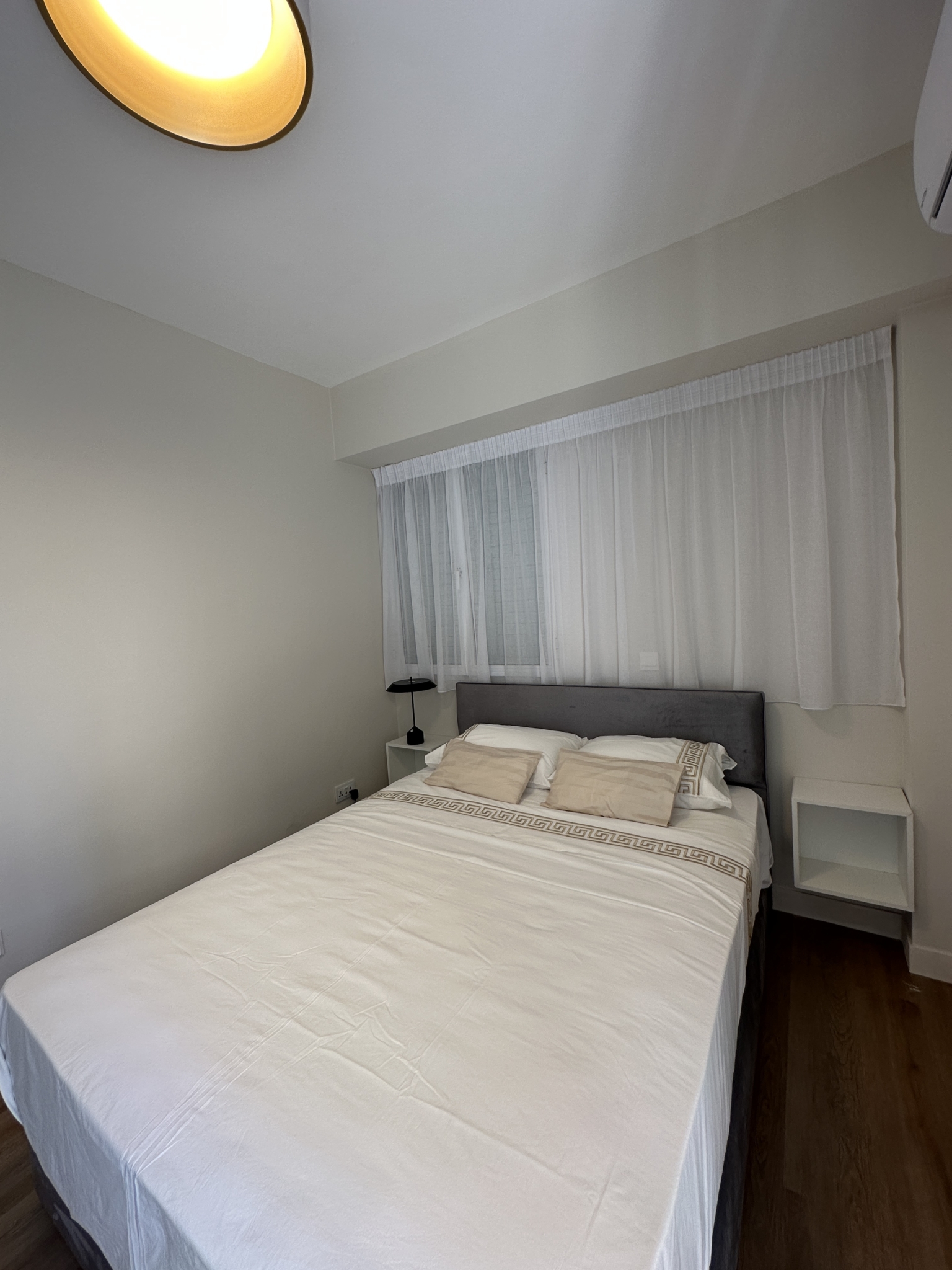 Luxury 2-Bedroom Ground Floor Flat for Rent with Private Garden