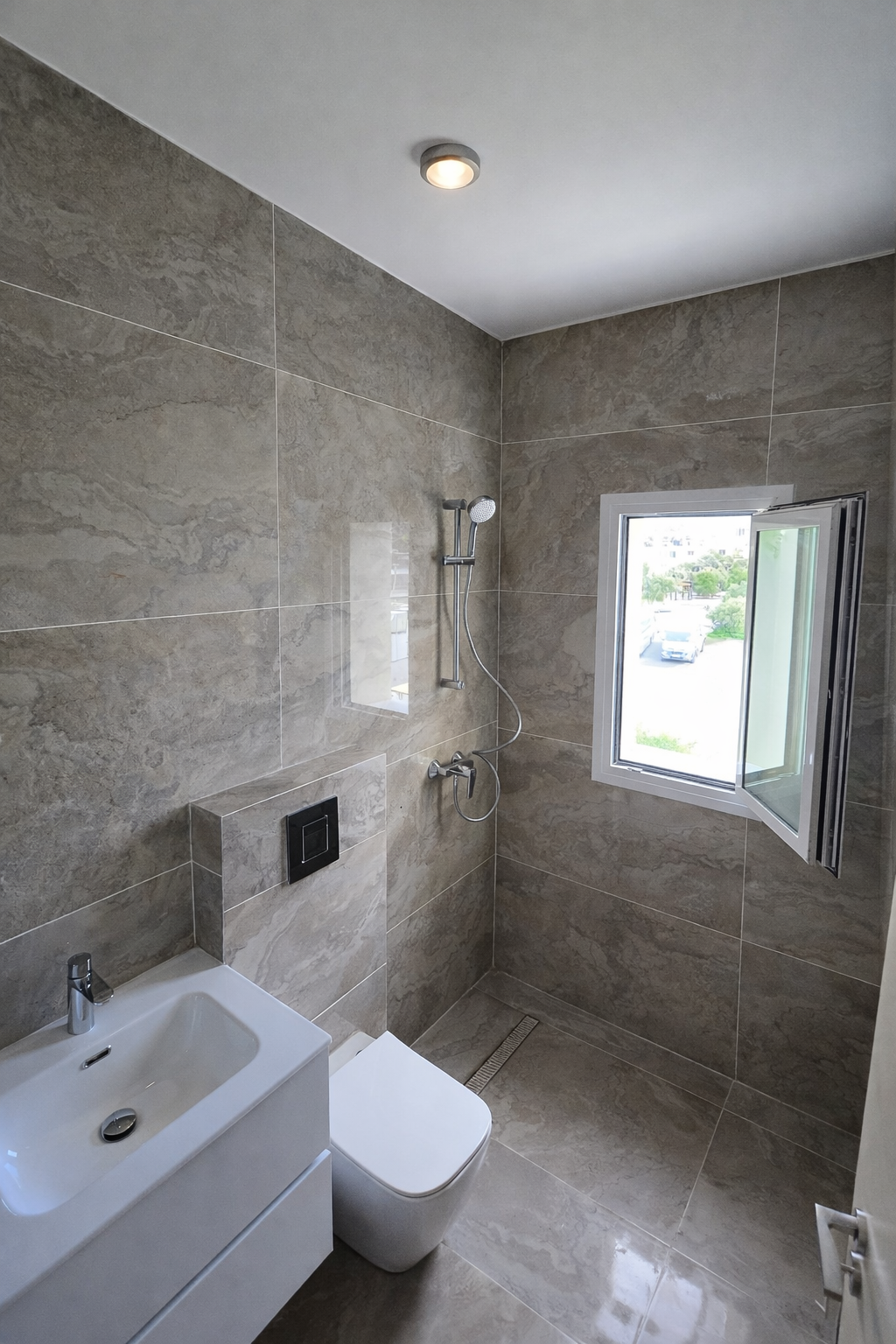 2 Bedroom Flat for Rent in Latsia, Prime Location, Nicosia