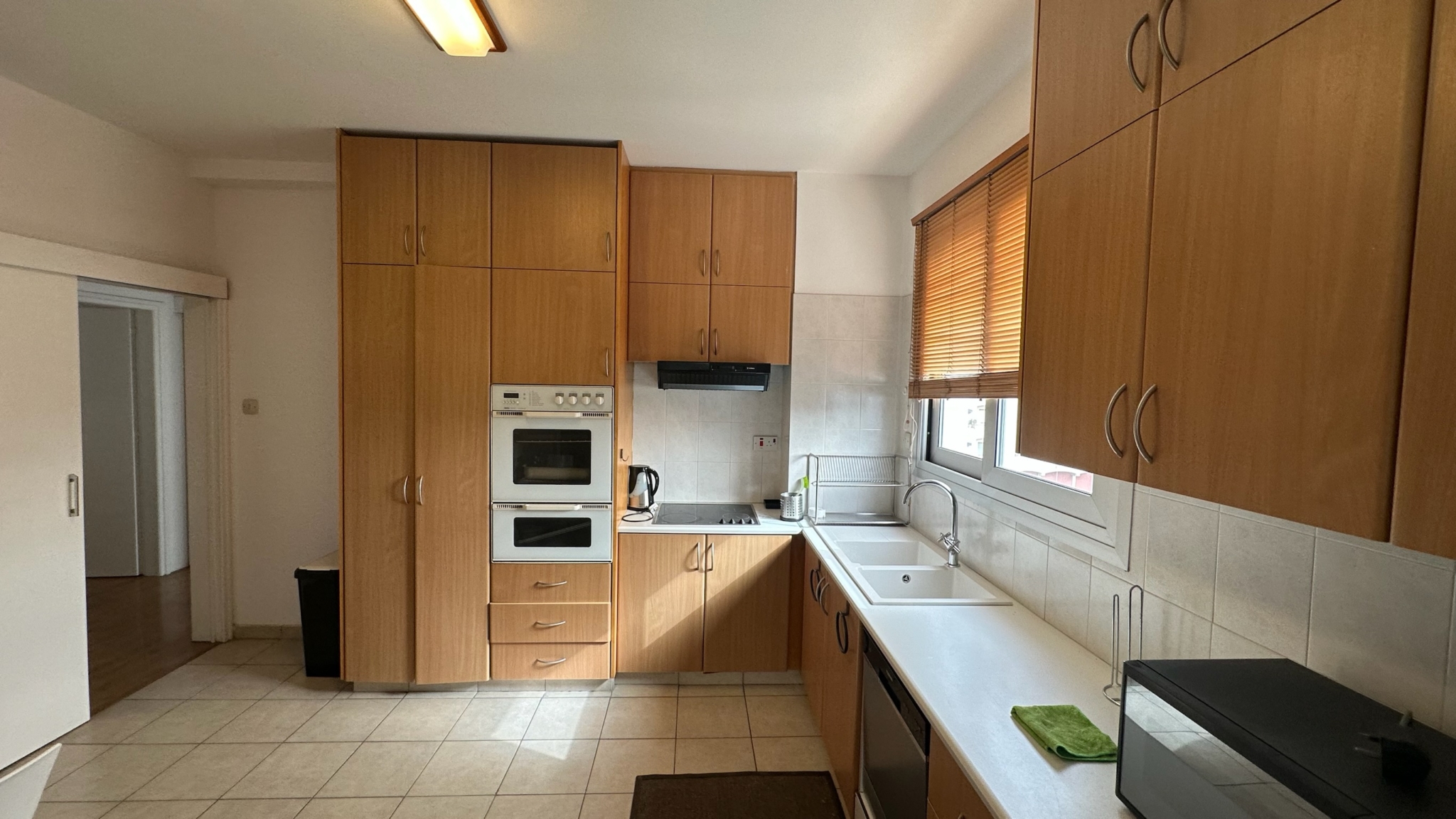 Amazing 3-Bedroom Flat for Rent in Nicosia City Center, Lykavitos