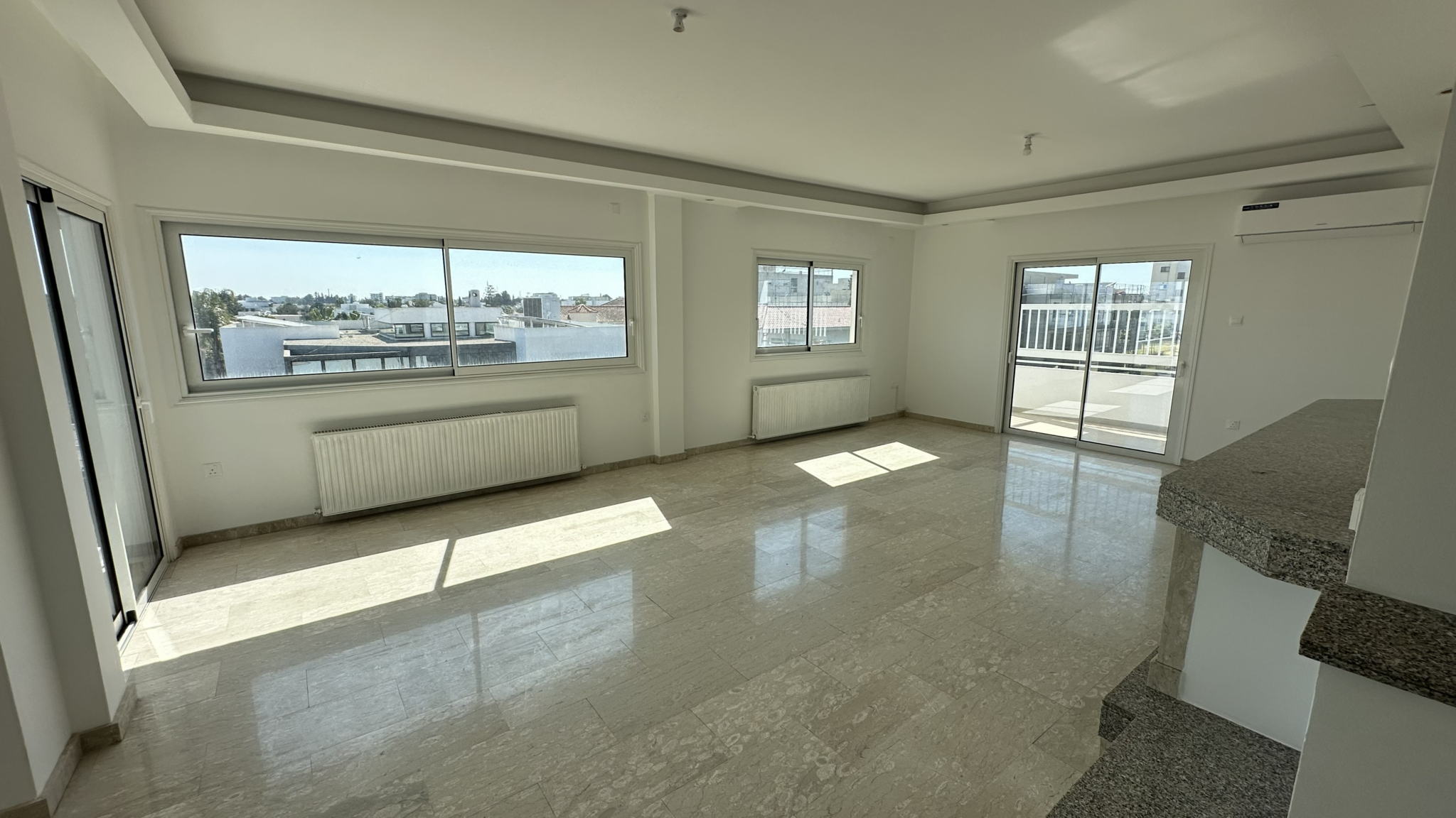 4 Bedroom Whole Floor Apartment In Engomi
